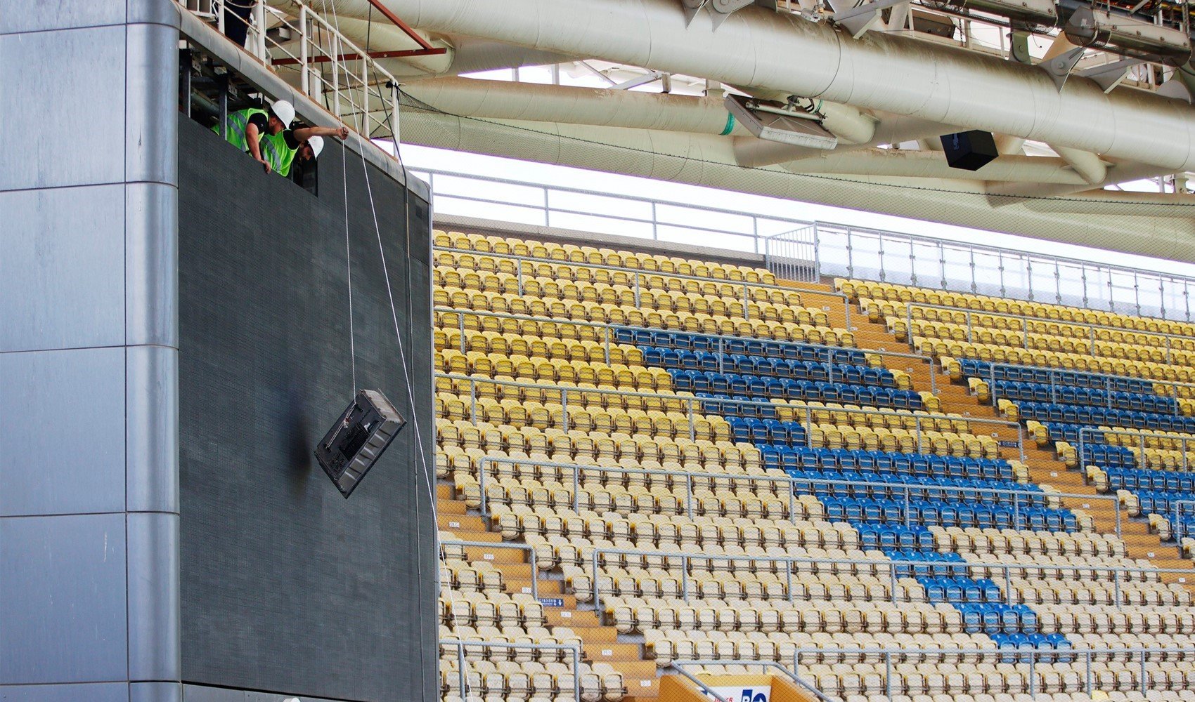 Fenerbahçe stadında yenileme çalışmaları