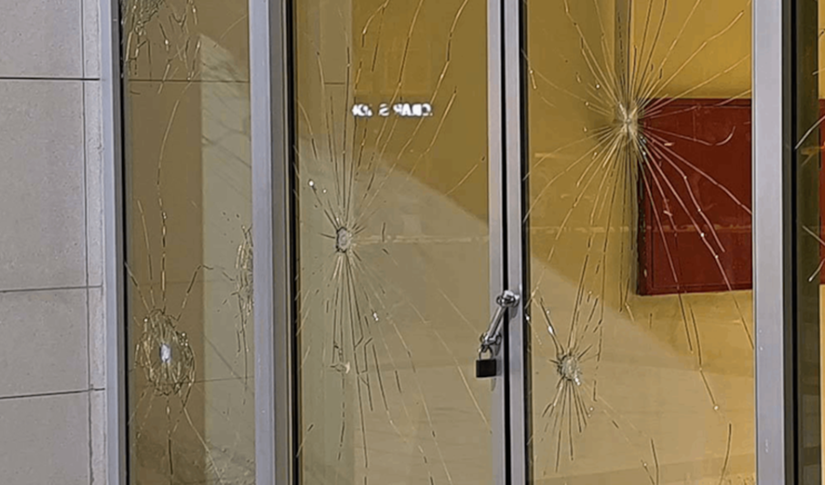 CHP'li belediyeye taşlı saldırı