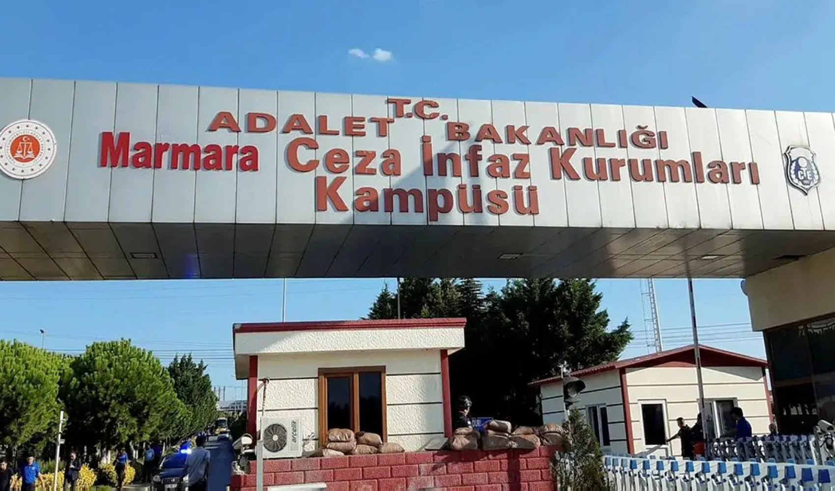 DEM Parti heyeti, İmamoğlu ve diğer tutukluları ziyaret edecek! Tarih belli oldu