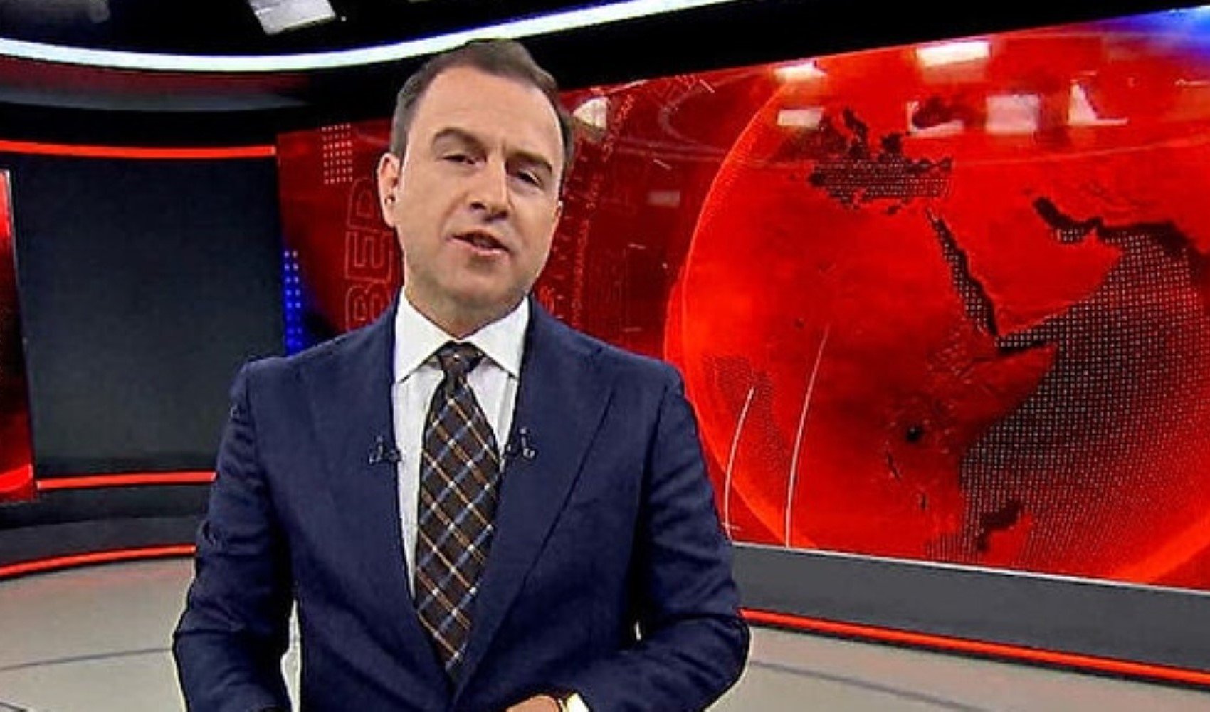 Selçuk Tepeli NOW TV’den ayrılıyor! Gerekçesi dikkat çekti Selçuk Tepeli NOW TV’den ayrılıyor! Gerekçesi dikkat çekti
