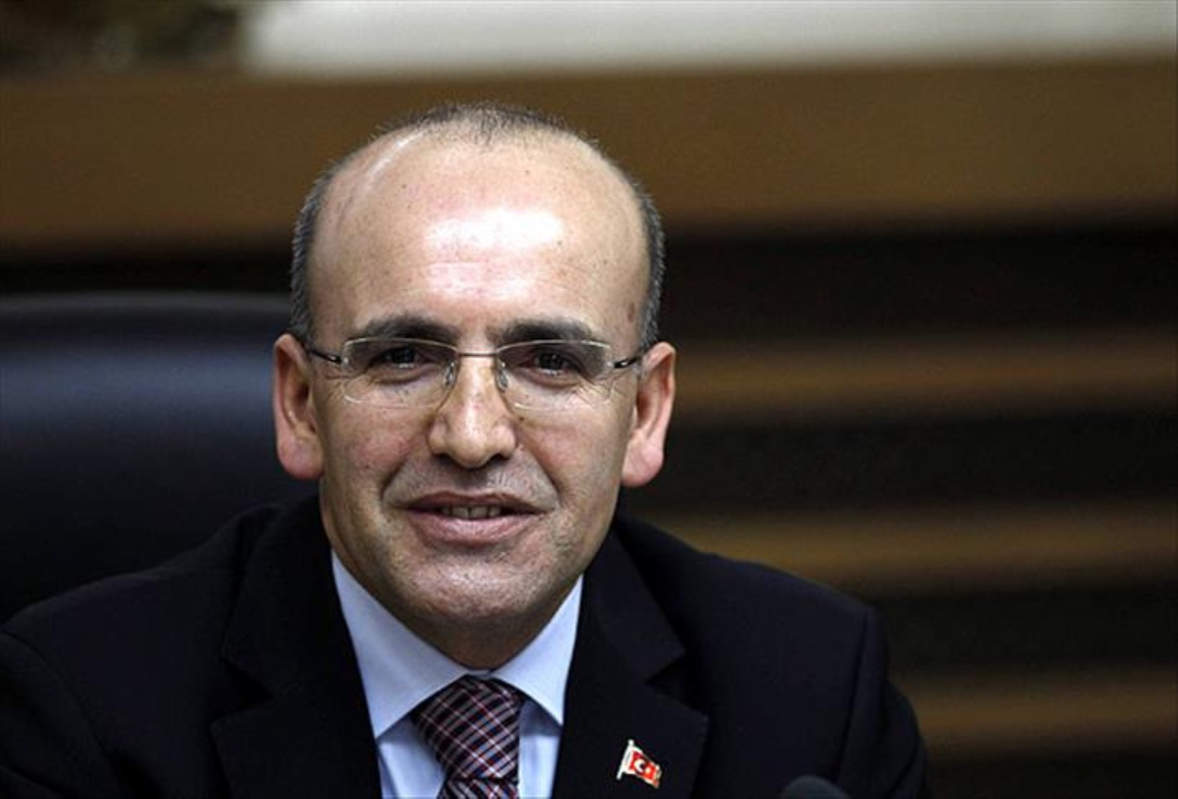 AKP'li milletvekilleriyle toplantı yaptı: Mehmet Şimşek'e istifa sorusu