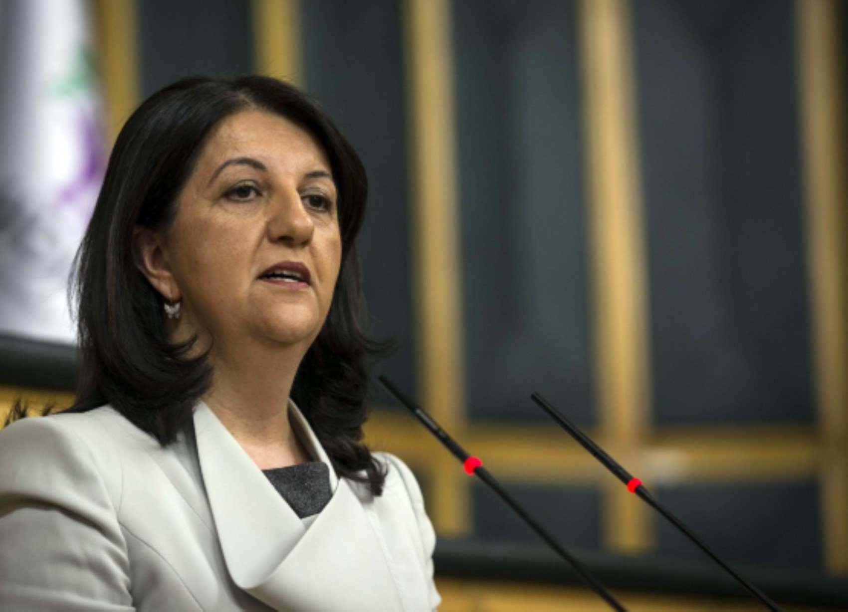 Roma'da kaza geçirmişti! Pervin Buldan'a terör örgütü elebaşı Öcalan'dan tepki iddiası! 'Çok safsın'