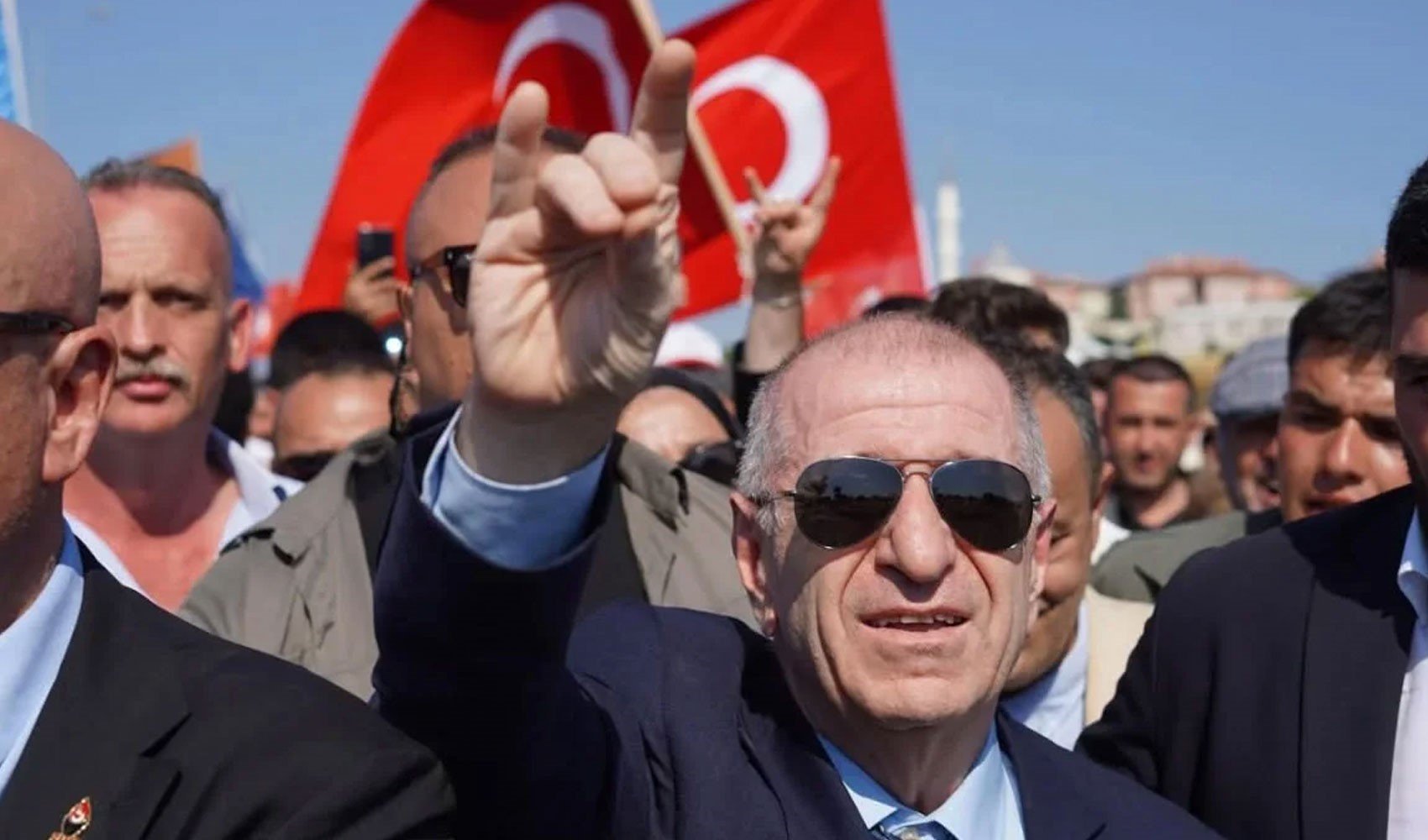 Gazeteler, Ümit Özdağ'ın tahliyesini nasıl gördü? Gazeteler, Ümit Özdağ'ın tahliyesini nasıl gördü?