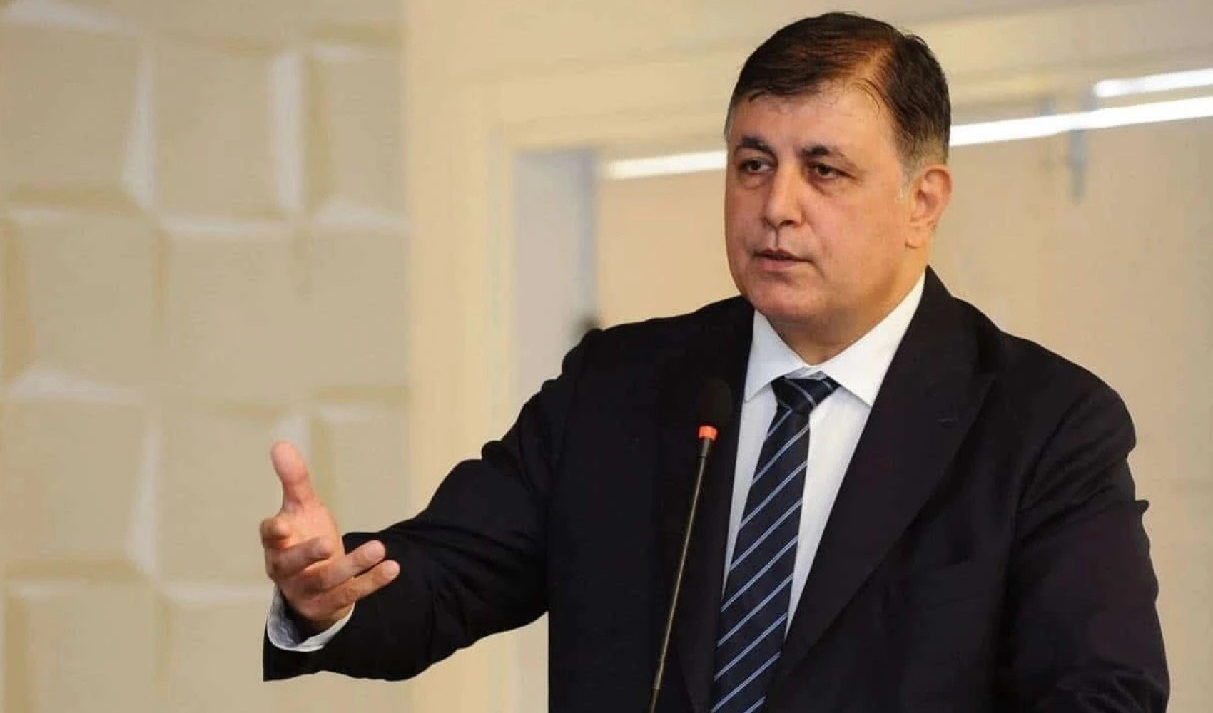 Cemil Tugay grevdeki işçilere tekliflerini bir kez daha açıkladı! 'Bir grubu değil, 4 milyon İzmirliyi düşünmek zorundayız'