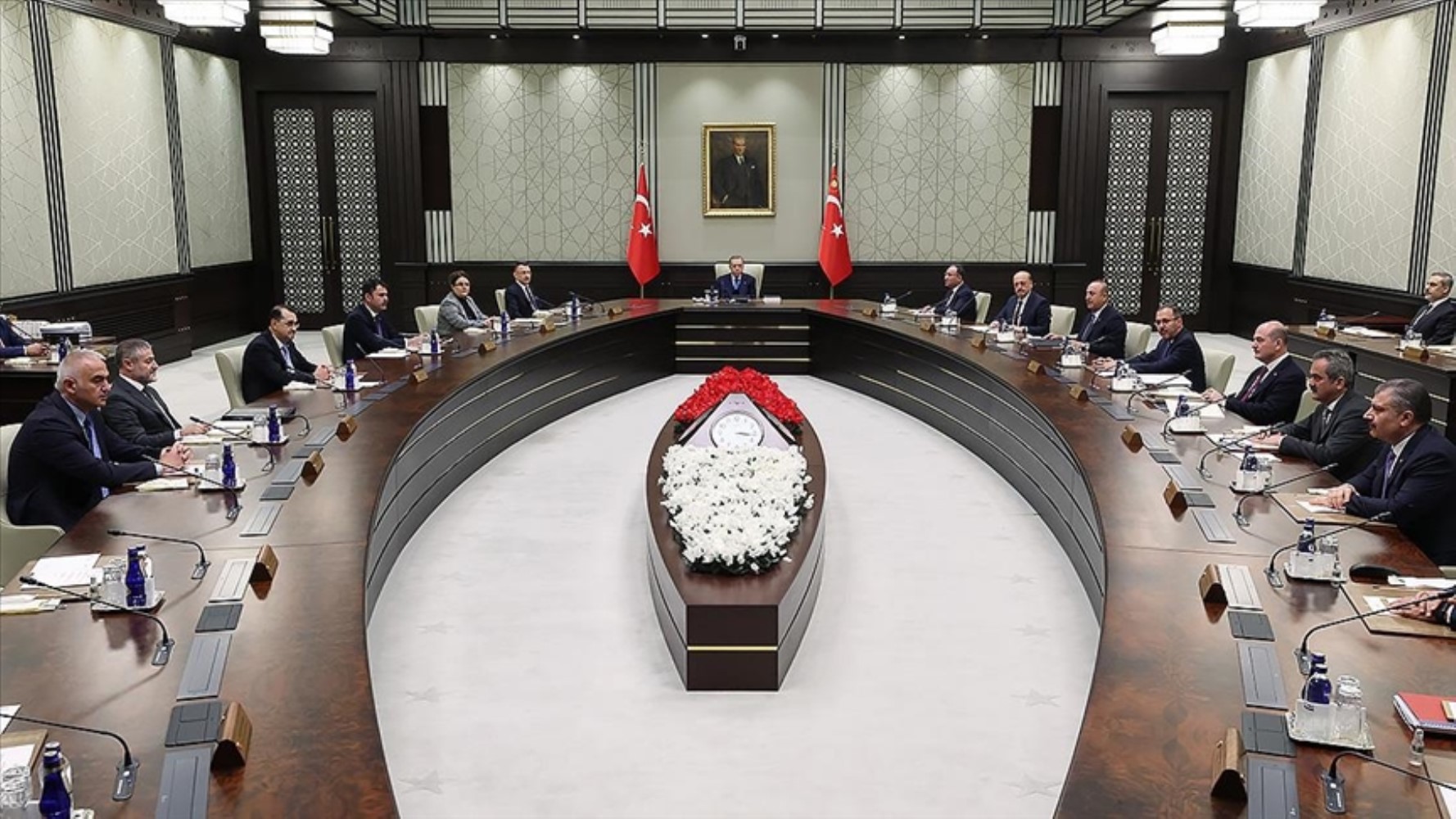 AKP’li isimden dikkat çeken kabine yorumu: 'Reis'in işine gelir'