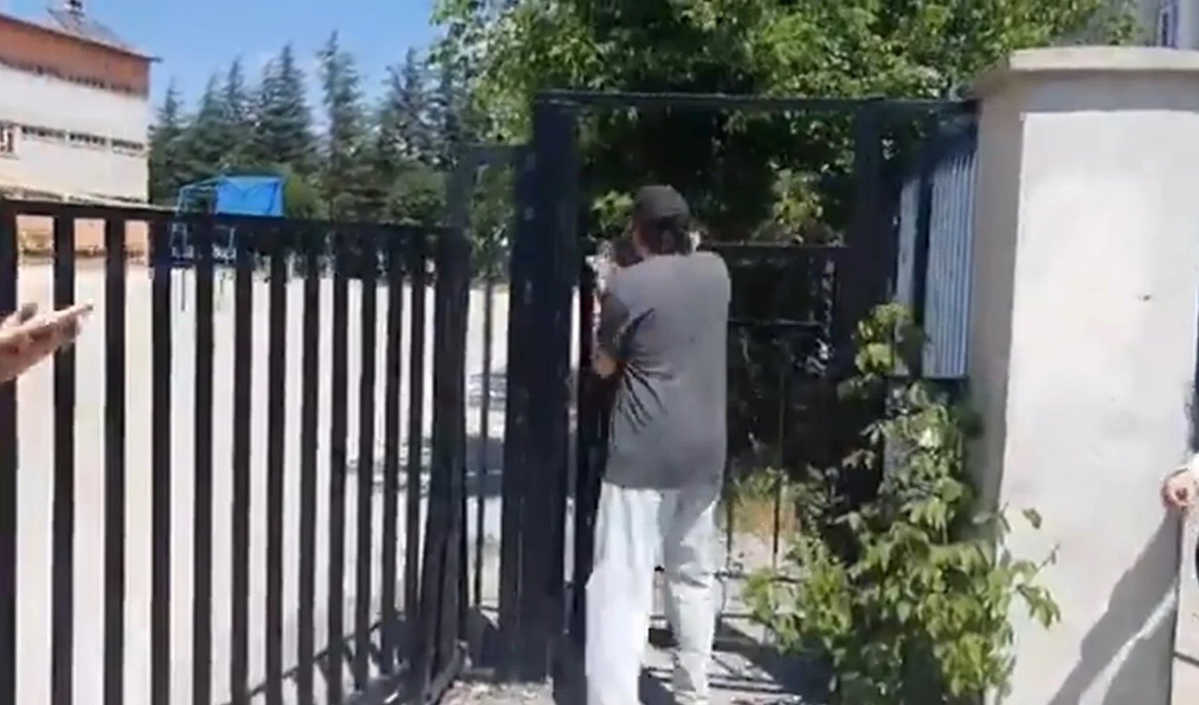 YKS’ye geç kaldı, polise 'Para veririm' dedi! Bakın kim çıktı