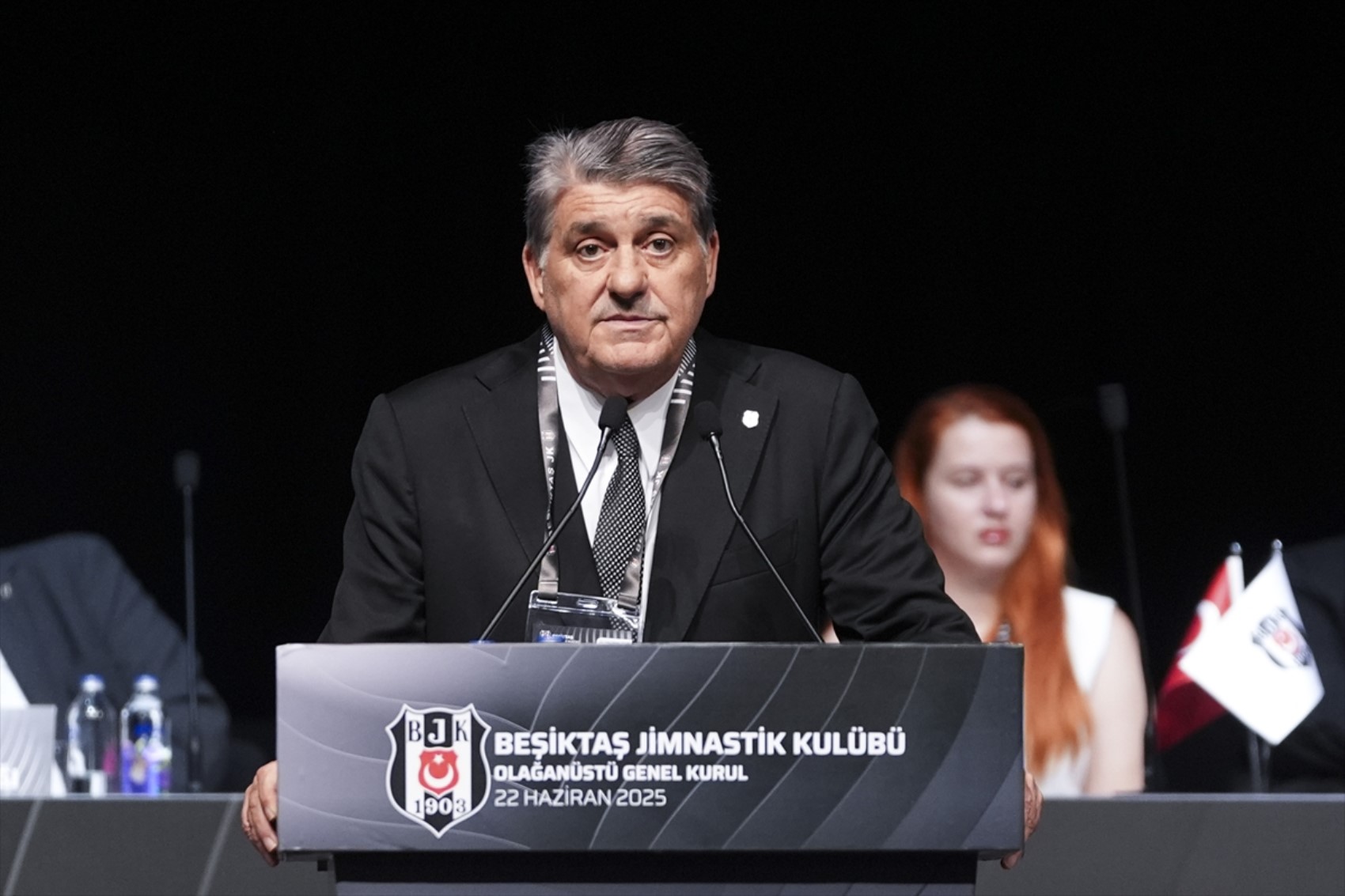 Beşiktaş’ın geleceği için kritik genel kurul! Yeni projelere yetki verildi