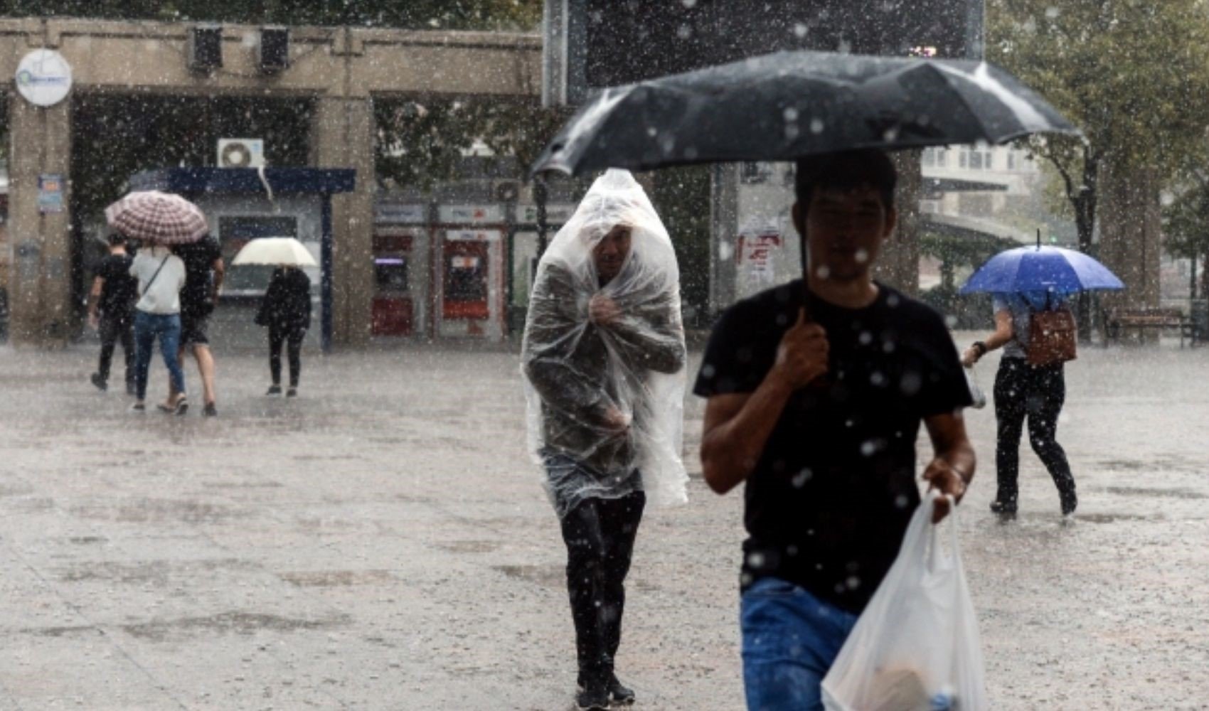 Meteoroloji'den sağanak ve rüzgar uyarısı geldi: Sıcaklıklar artacak! İşte il il 23 Haziran Pazartesi hava durumu...