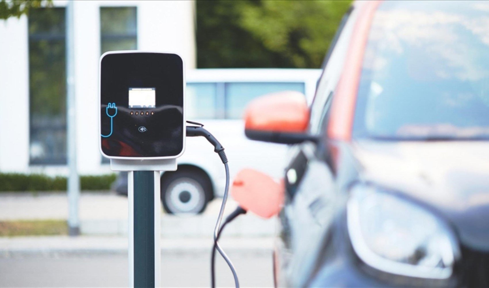 Ticaret Bakanlığı’ndan elektrikli araç reklamlarına ceza yağmuru