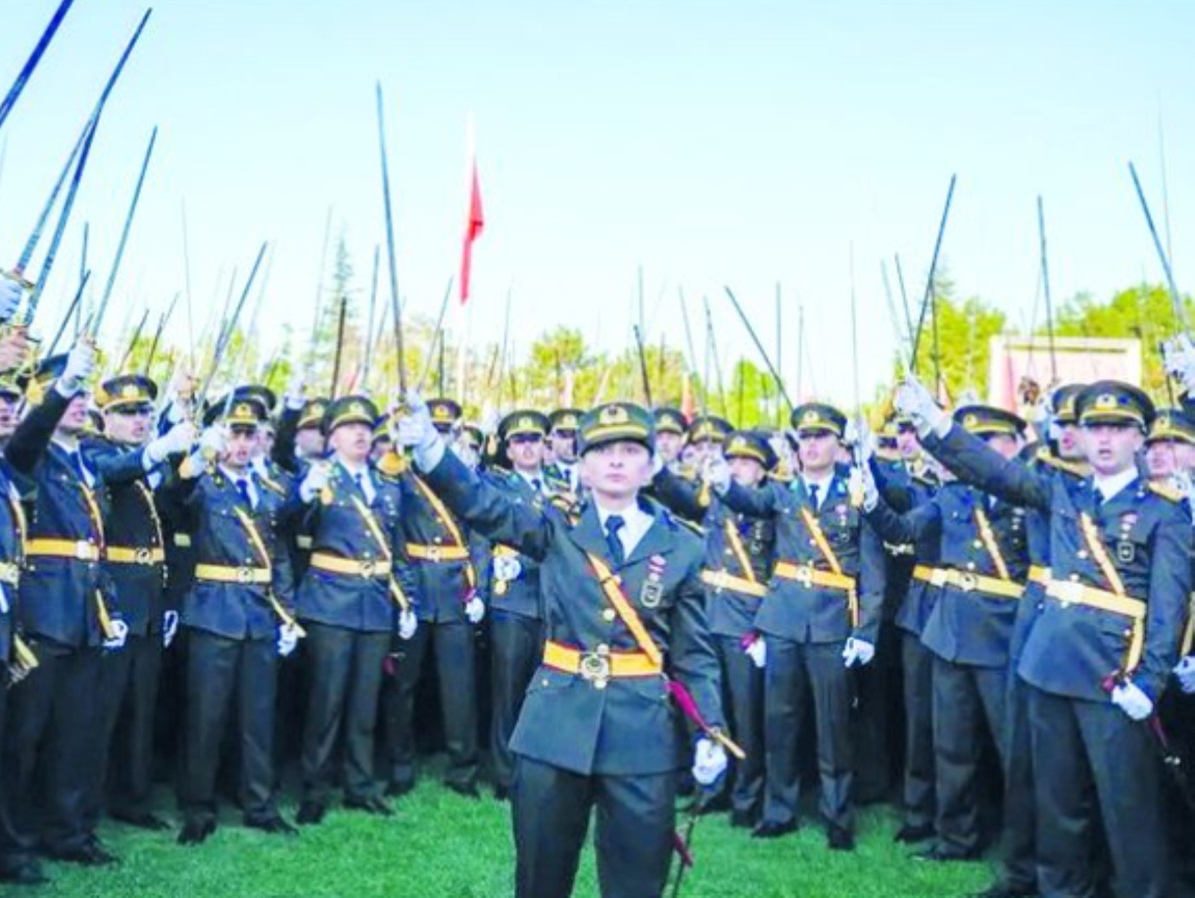 İkinci teğmenler krizi! Öğrencilerden savunma istendi