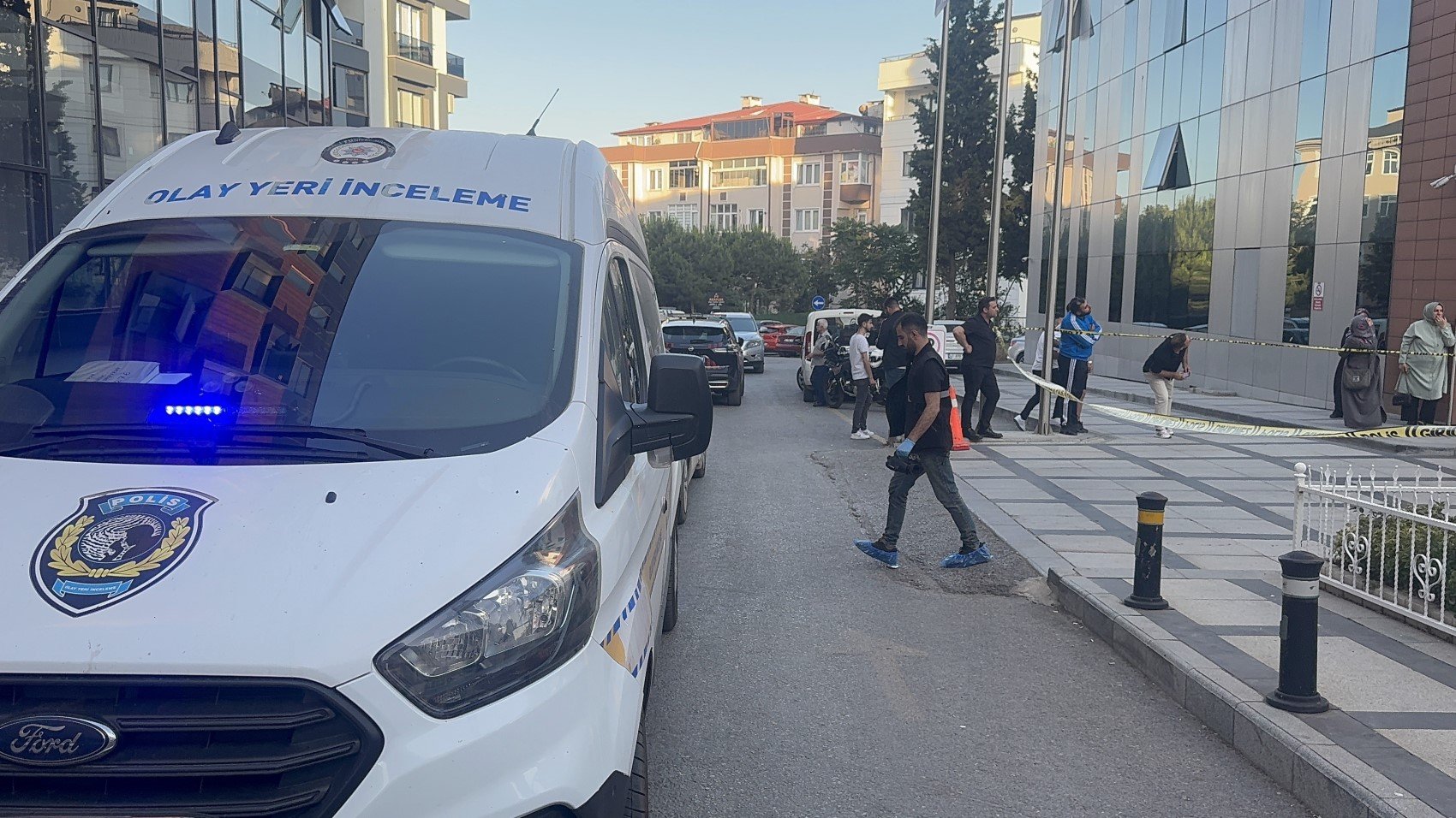 Zabıta intihar etti, AKP'li Belediye Başkanı yaralandı: Belediye binasında dehşet dolu anlar