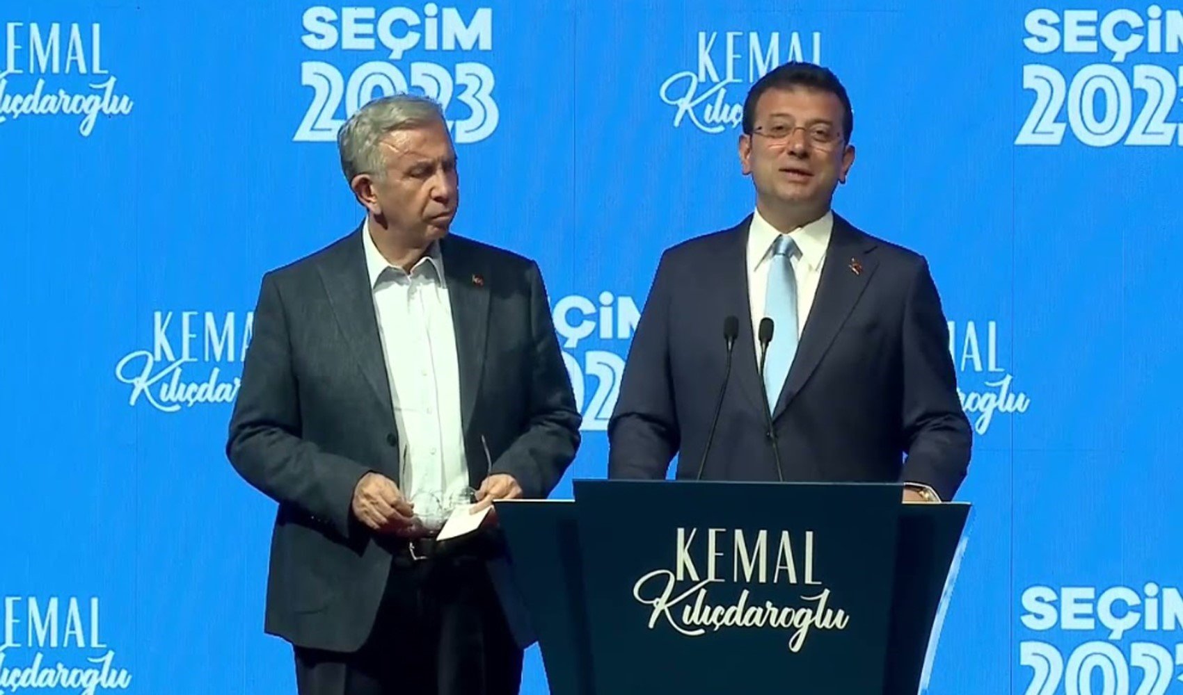 Yılmaz Özdil anket sonuçlarını açıkladı: Mansur Yavaş yüzde 62, Ekrem İmamoğlu yüzde 56 ile kazanıyordu