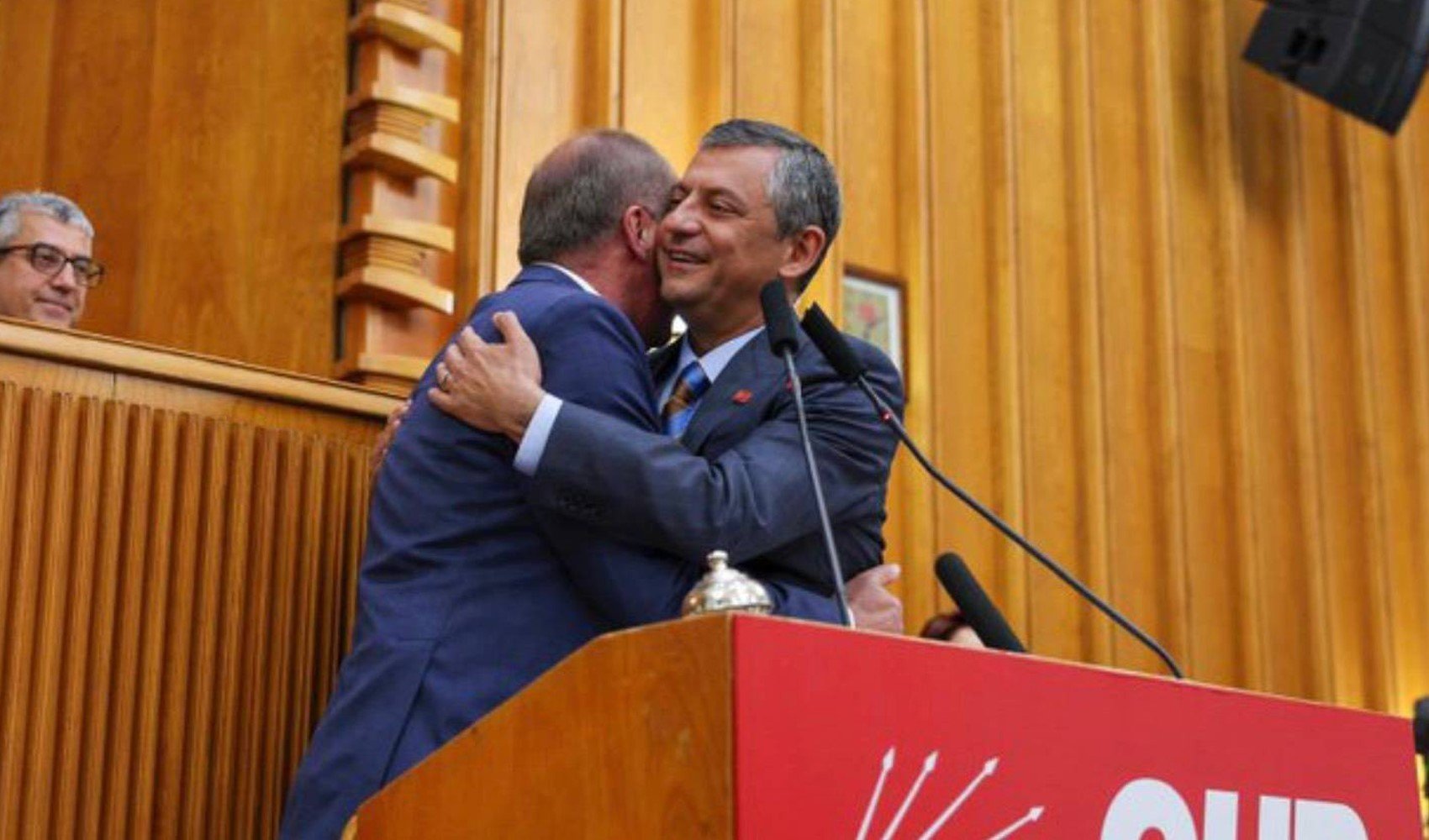 Muharrem İnce'den yol arkadaşlarına davet: Yolcu değişir, hedef değişmez