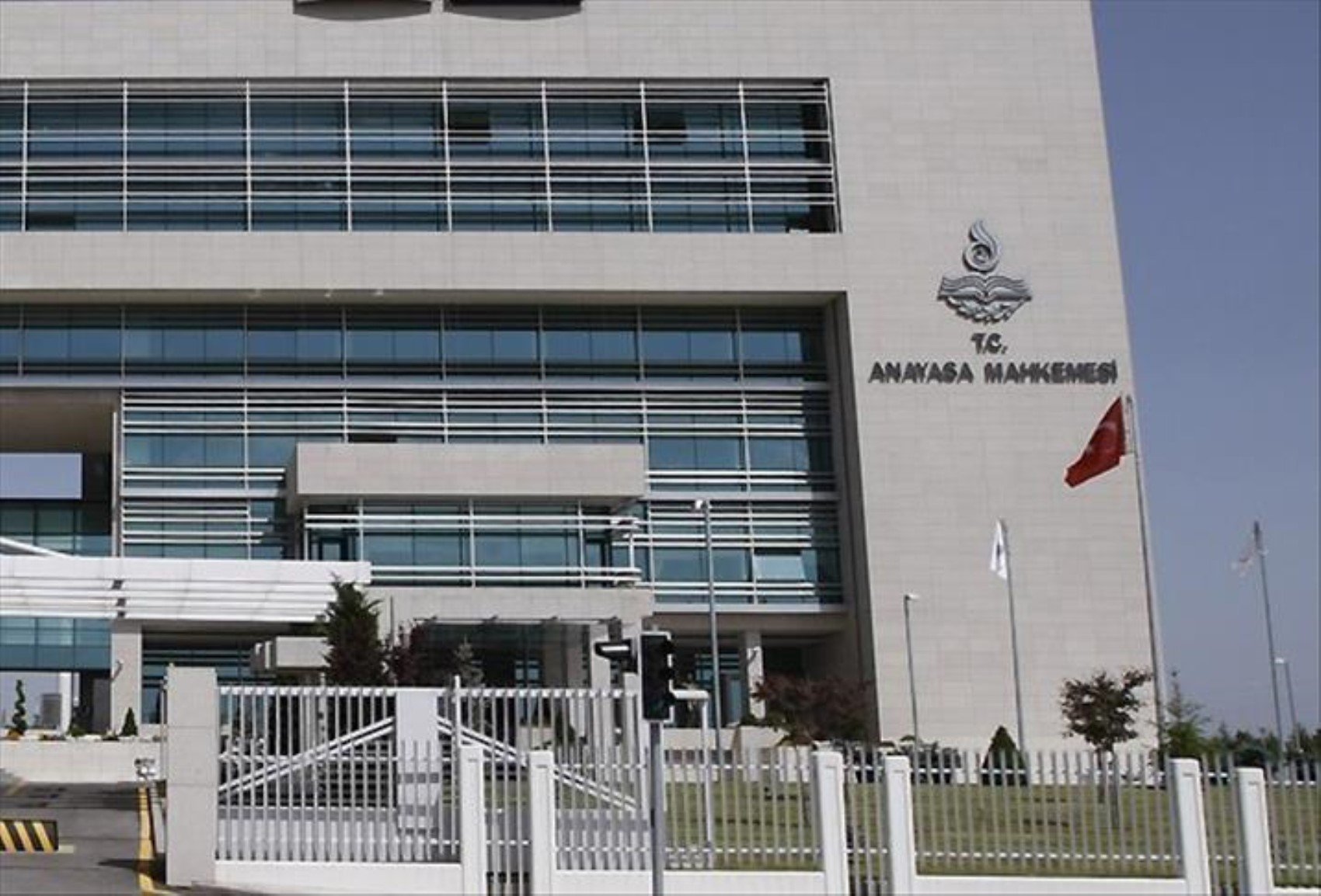 Anayasa Mahkemesi'nden dikkat çeken mali denetim raporu: CHP'ye ceza geldi!