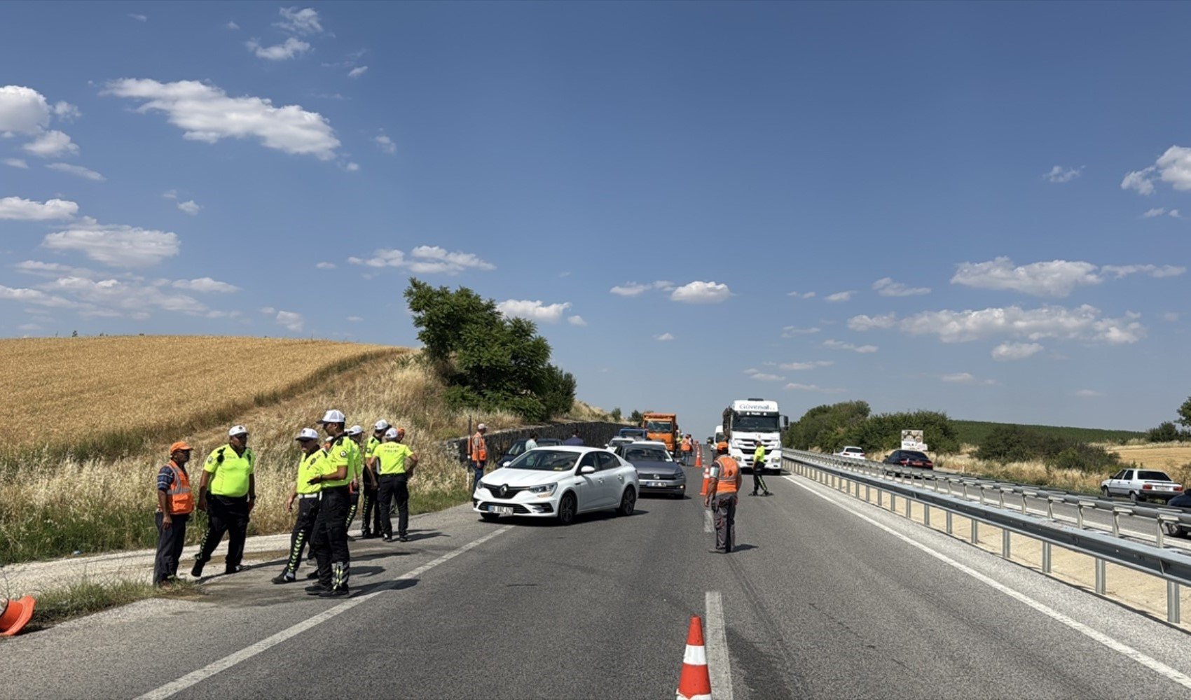 Edirne'de trafik kazası! 5 kişi hayatını kaybetti