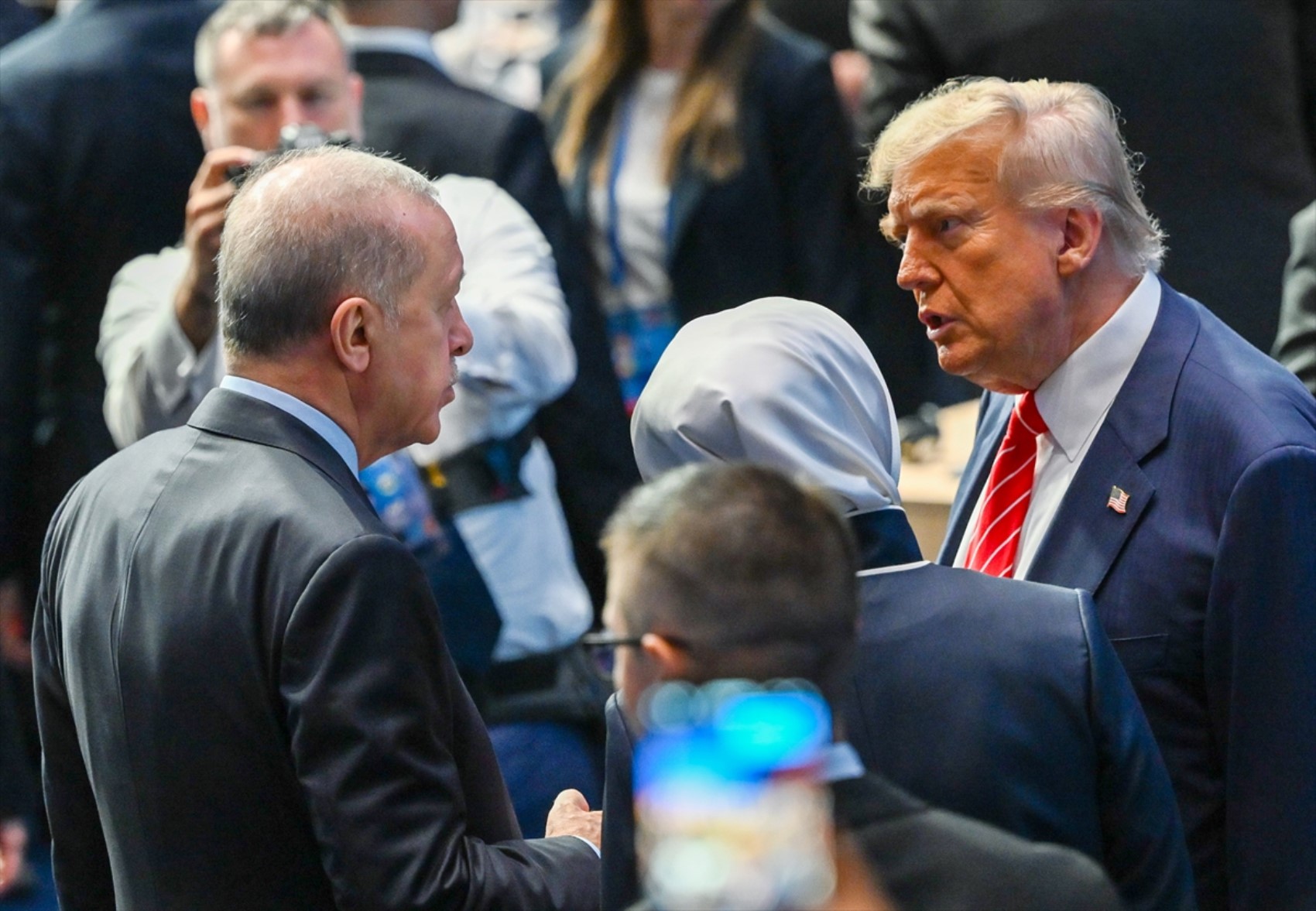 Erdoğan-Trump görüşmesinde 'zarf' detayı! İçinde ne olduğu ortaya çıktı