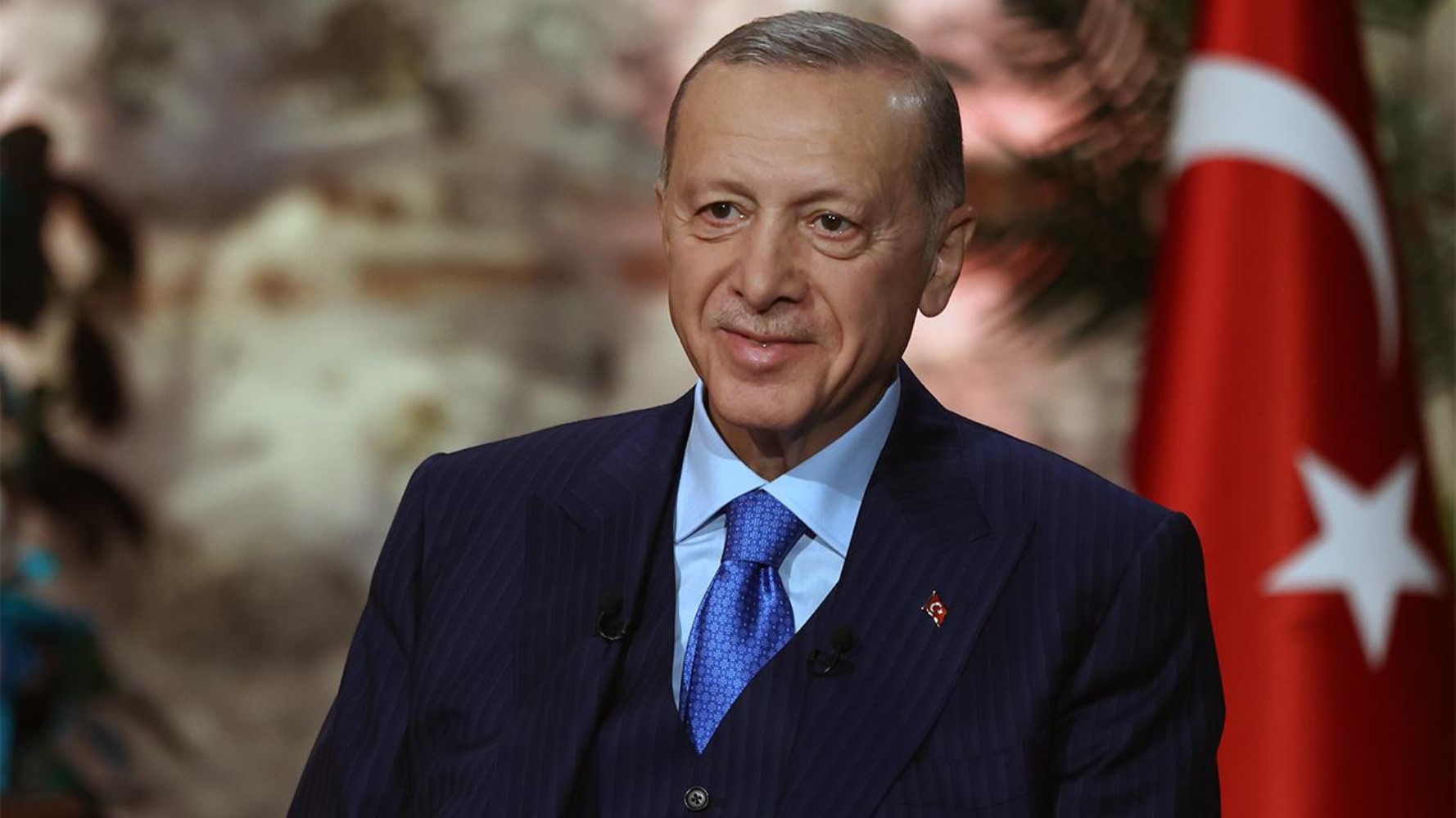 Erdoğan’ın masasındaki anketler sızdı: Seçim planı ortaya çıktı!