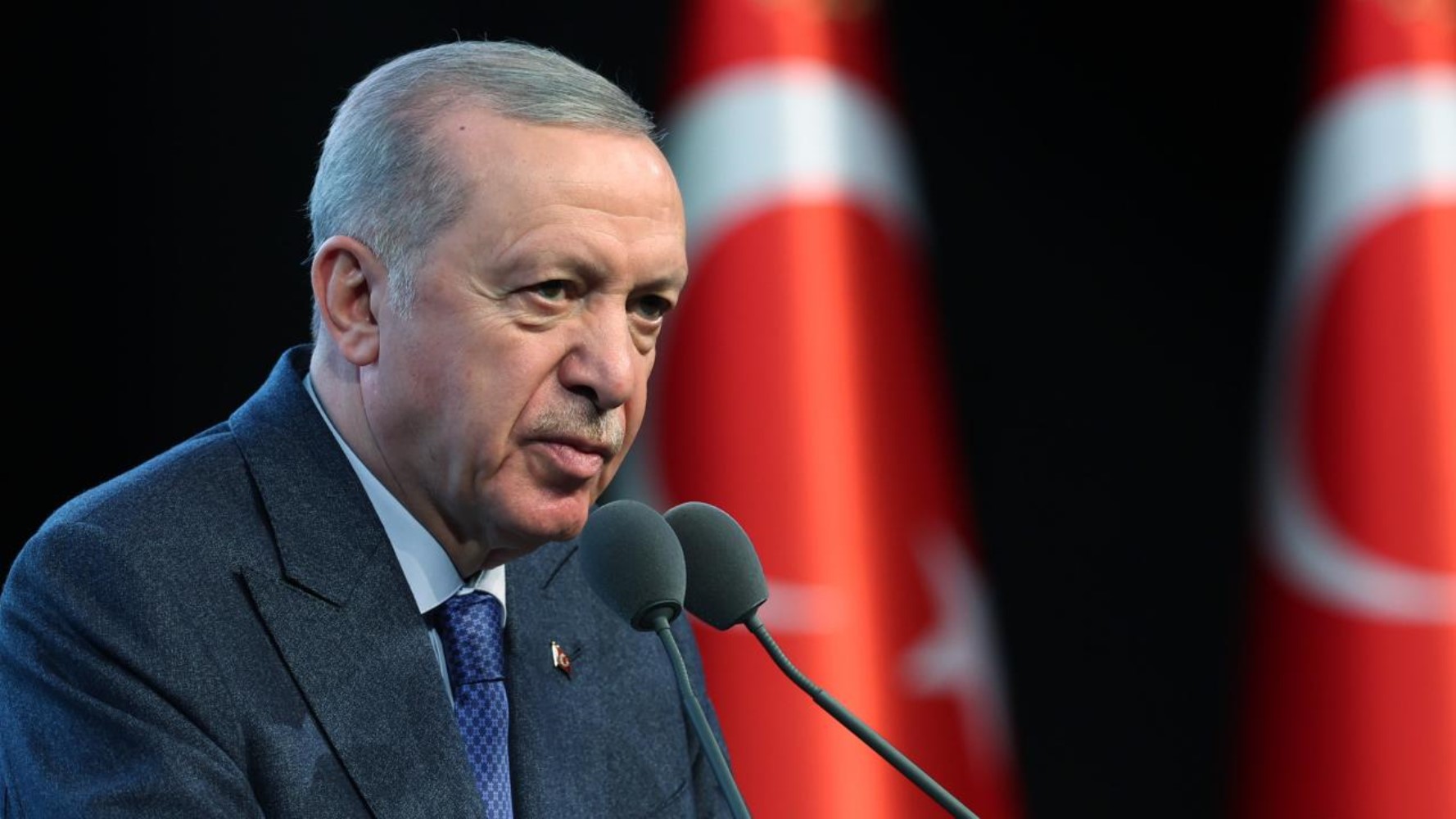 Erdoğan’ın masasındaki anketler sızdı: Seçim planı ortaya çıktı!