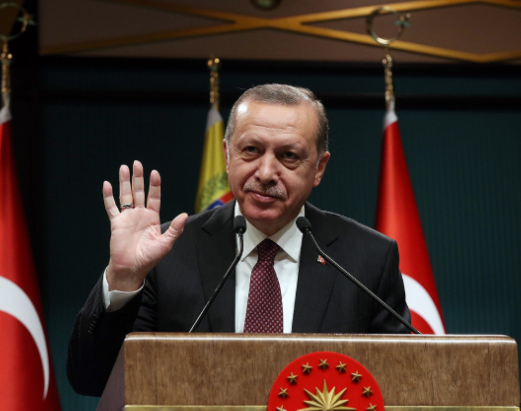 Erdoğan’ın masasındaki anketler sızdı: Seçim planı ortaya çıktı!