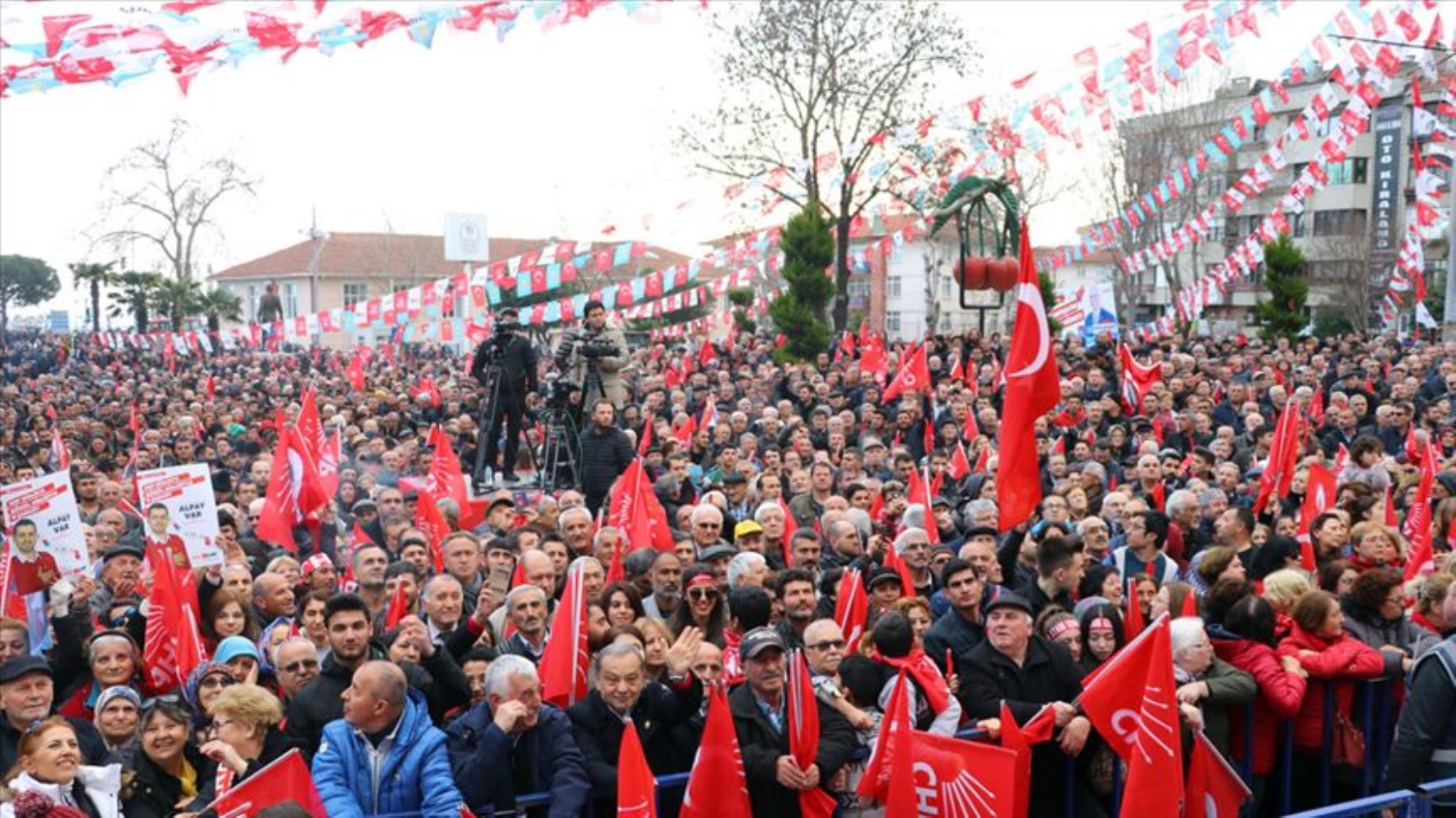 AKP ve MHP’nin kalelerinde İmamoğlu sürprizi: CHP'ye büyük destek geldi