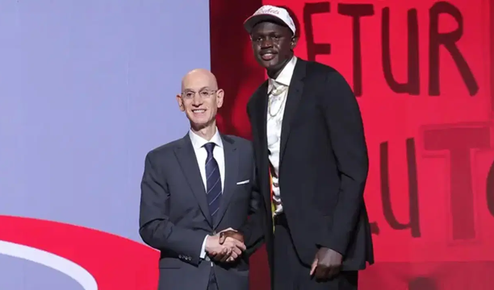 Mülteci kampından NBA arenasına uzanan yolculuk
