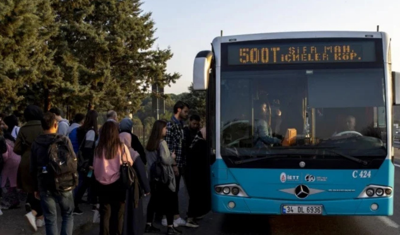 İstanbul’un en uzun otobüs hattı 500T'nin güzergahı değişti İstanbul’un en uzun otobüs hattı 500T'nin güzergahı değişti