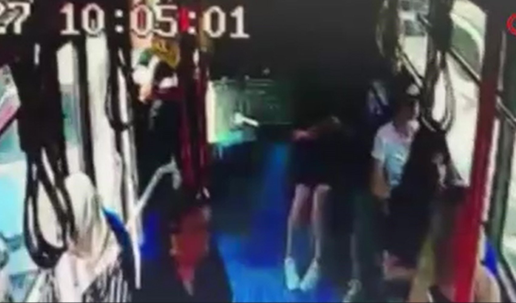 Emekli hakim otobüste tacizde bulundu iddiası