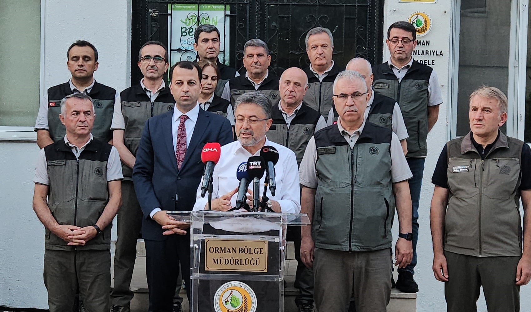Bakan Yumaklı: İzmaritten 81, piknik ateşinden 50 yangın çıktı