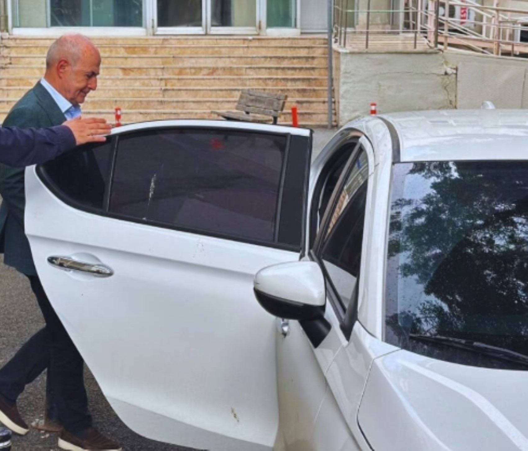 İBB soruşturmasında bir etkin pişmanlık daha... 'Bilseydim arkadaşlık bile yapmazdım'