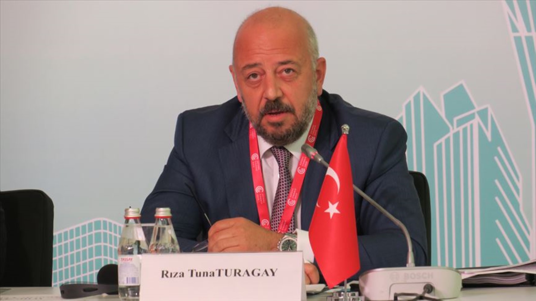 Böylesi görülmedi... Eski Bakan Yardımcısına tam 8 maaş!