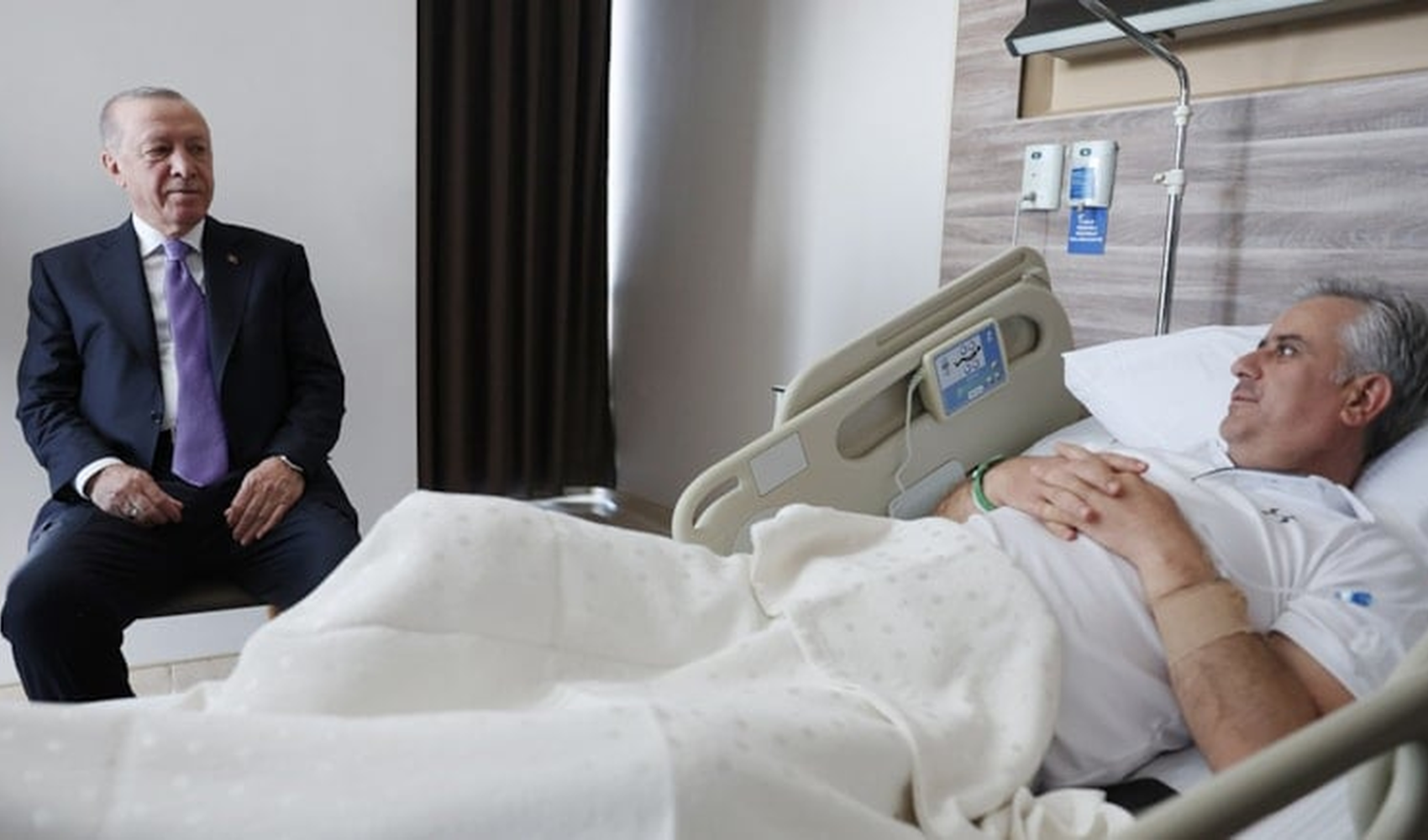 Deniz kazası geçiren AKP'li Yalçın'dan ilk fotoğraf
