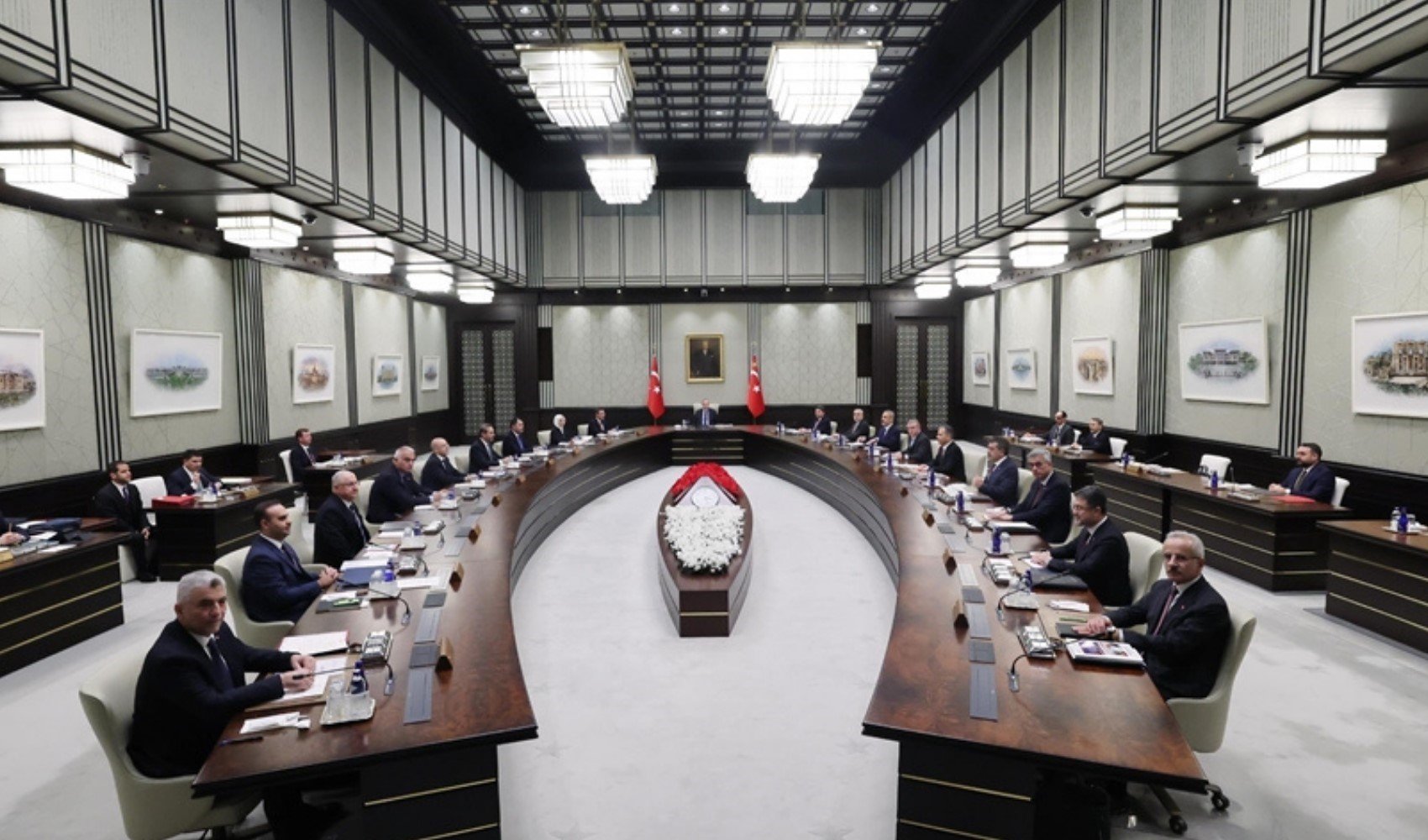 Kabine toplantısında gündem emekli maaşı