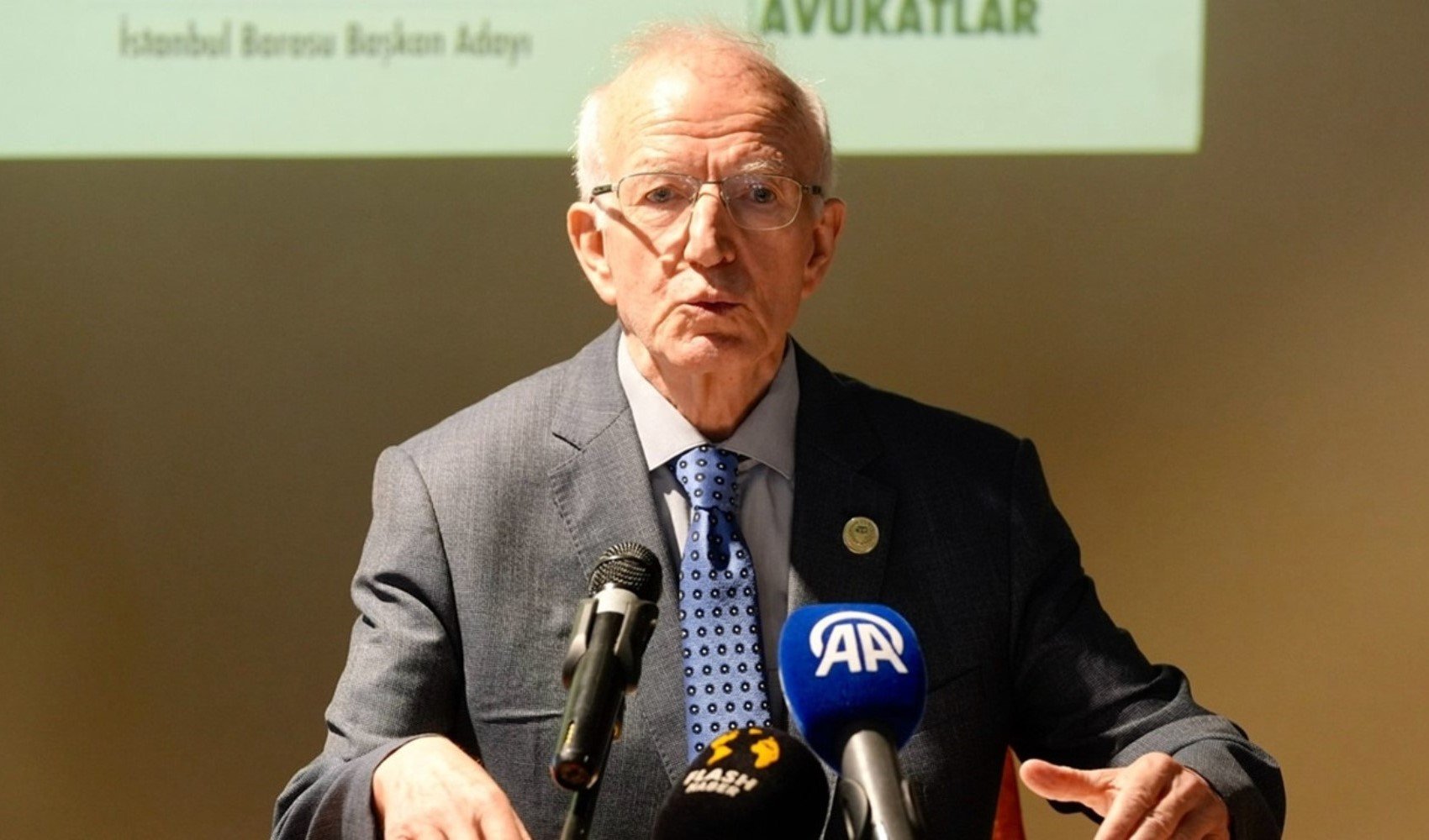 İstanbul Barosu Başkanı Kaboğlu'ndan tepki çeken 'Türkiyeli avukat' sözleri İstanbul Barosu Başkanı Kaboğlu'ndan tepki çeken 'Türkiyeli avukat' sözleri