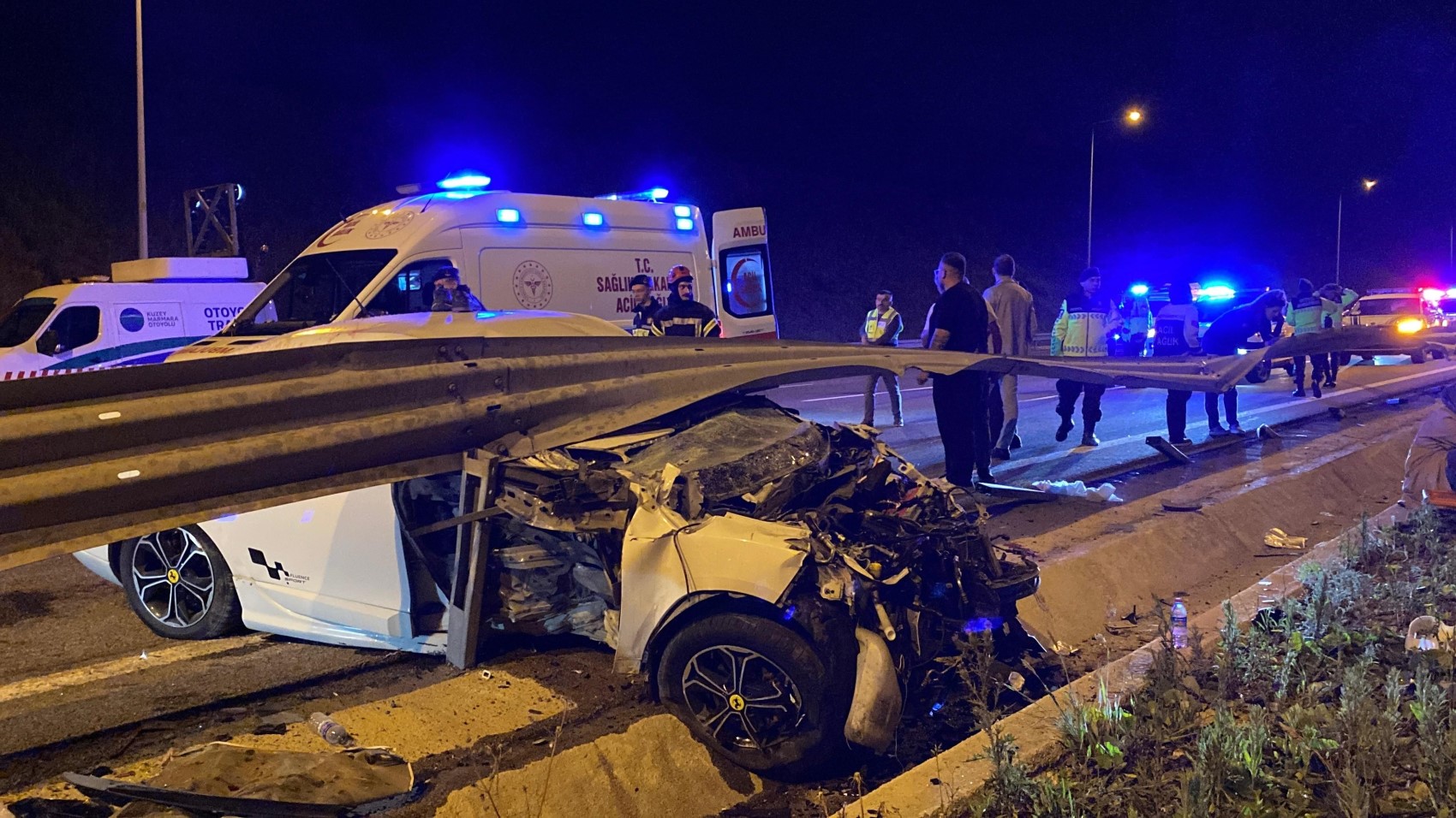 Kuzey Marmara'da feci kaza: 4'ü çocuk 12 yaralı