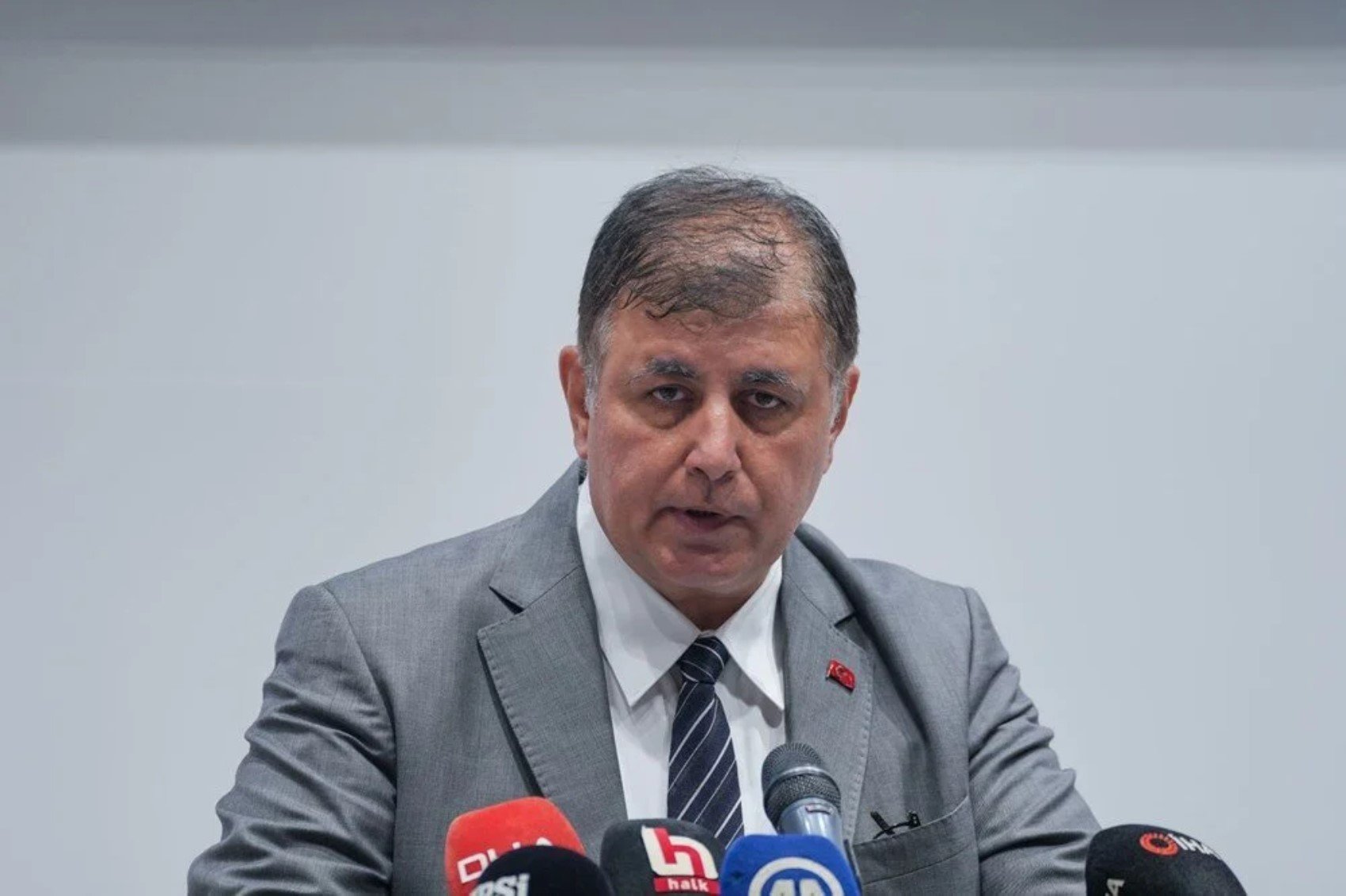 Cemil Tugay-DİSK savaşı! Düşük maaş iddialarını yanıtladı: 'Gerçekten yeter'