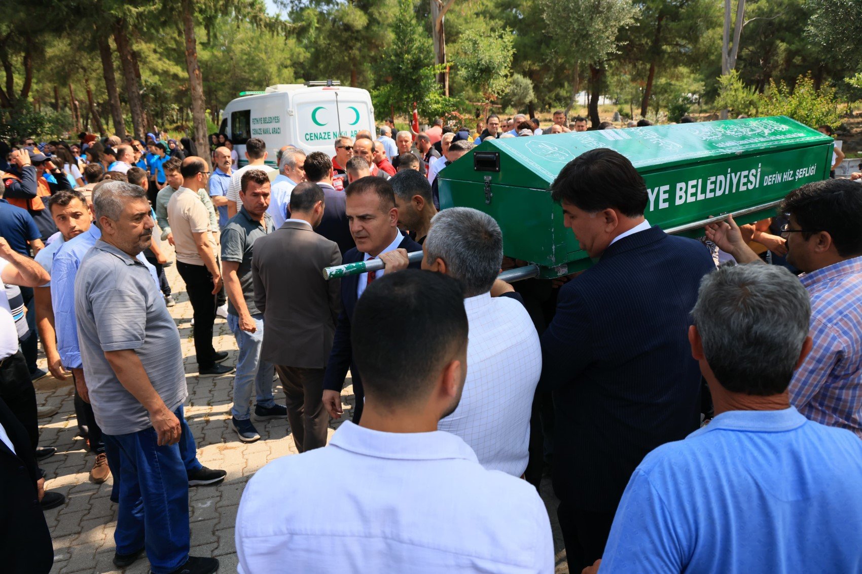 Marmaris depremi Afra Nur’u hayattan kopardı! Son yolculuğuna uğurlandı
