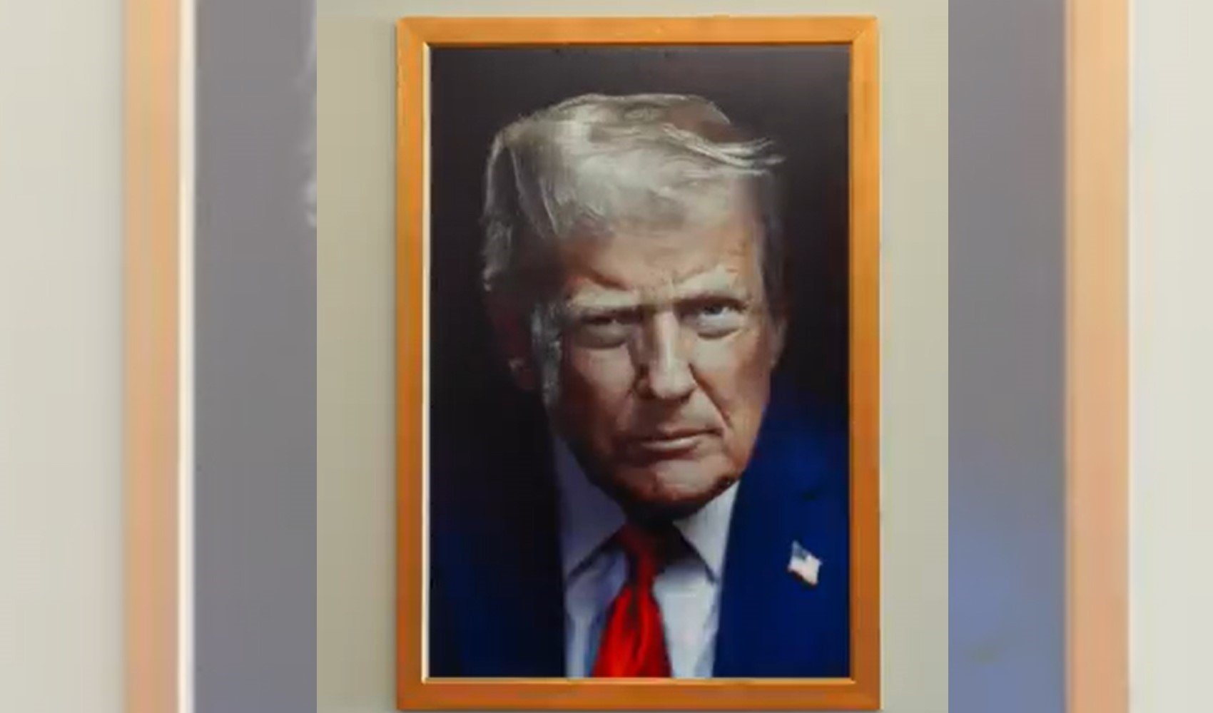 Trump'ın yeni resmî portresi paylaşıldı