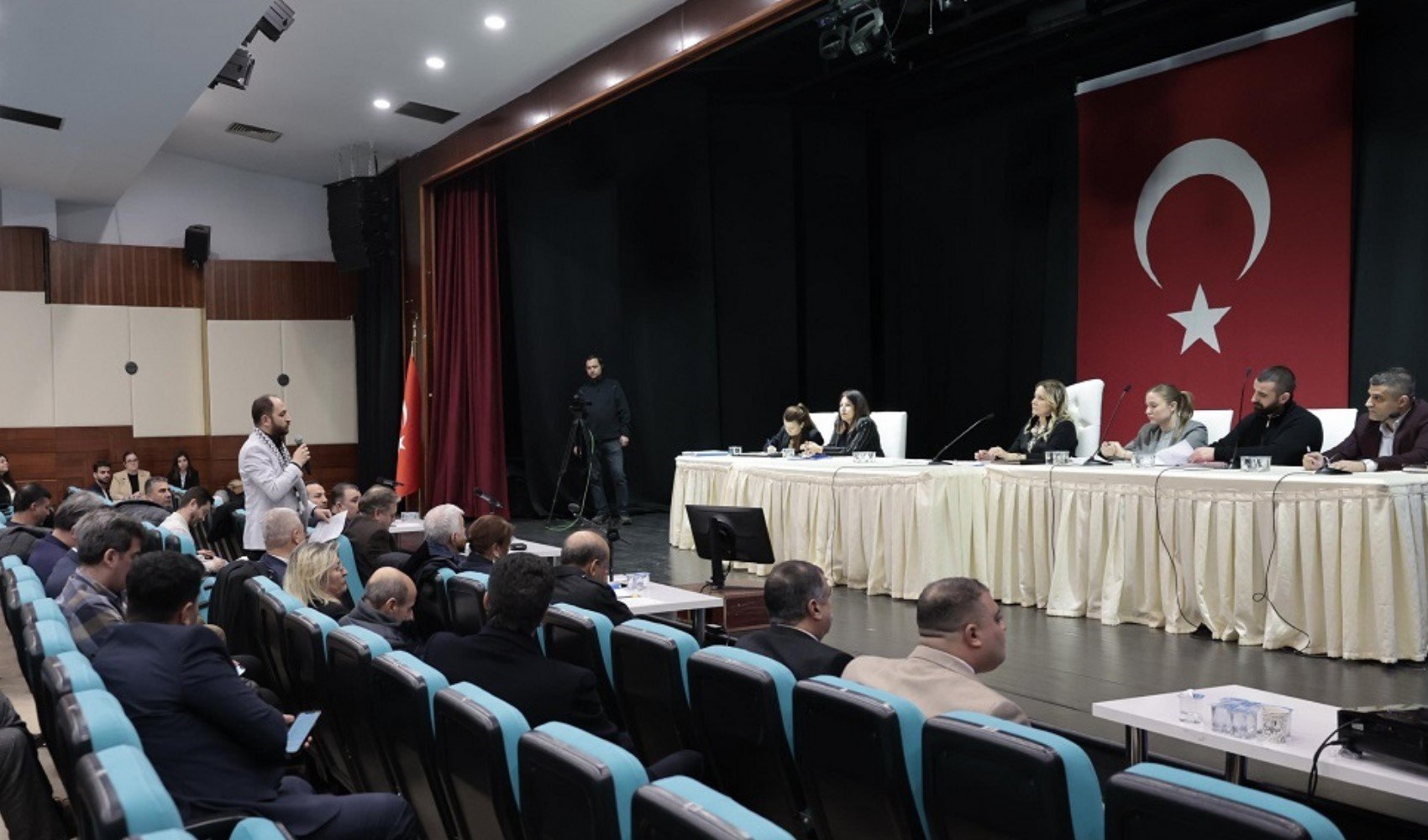 Konak Belediyesinden Cemil Tugay'a destek geldi