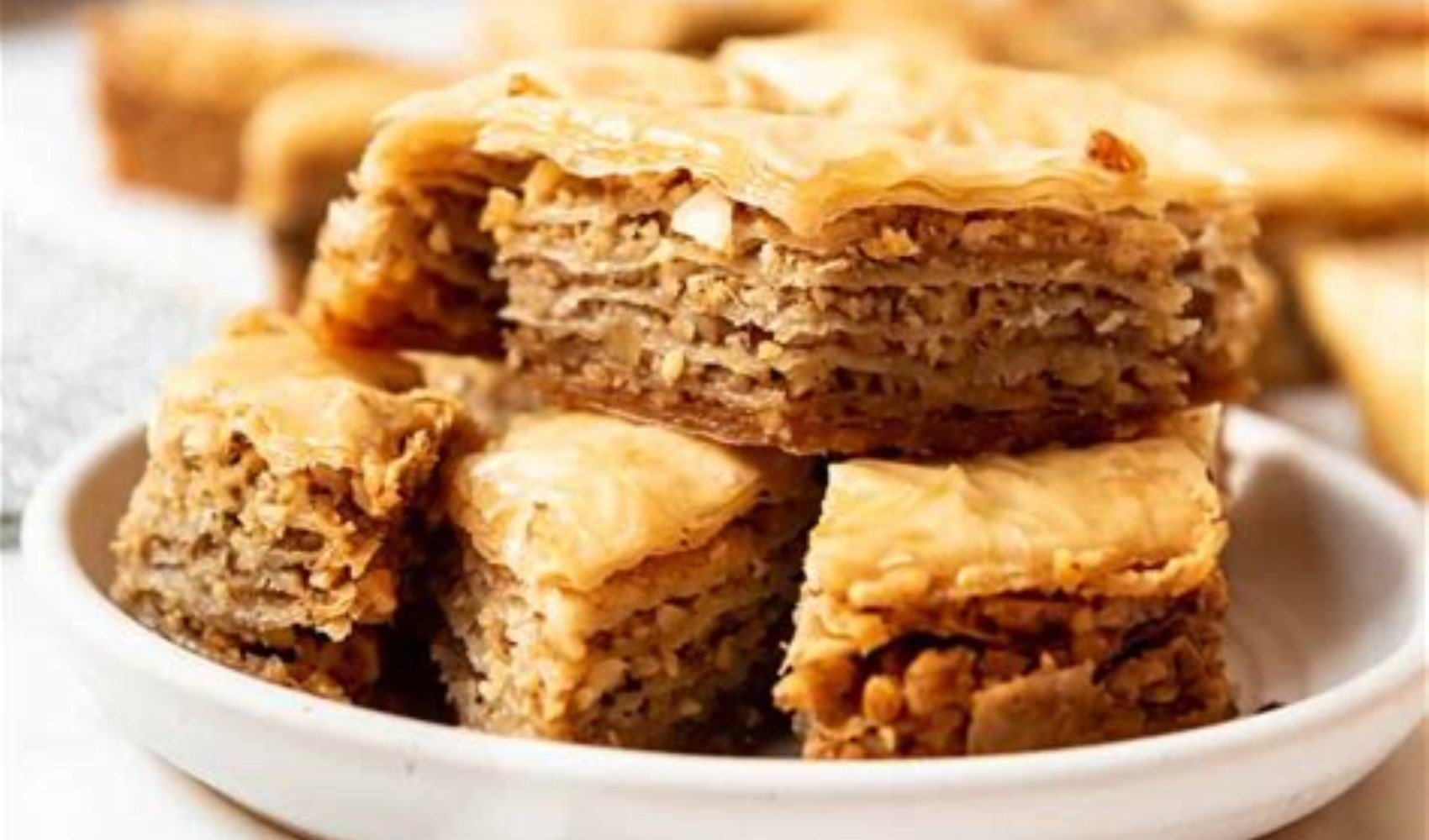 Şekersiz olduğuna inanamayacaksınız: Uzman diyetisyenden şekersiz ev baklavası tarifi