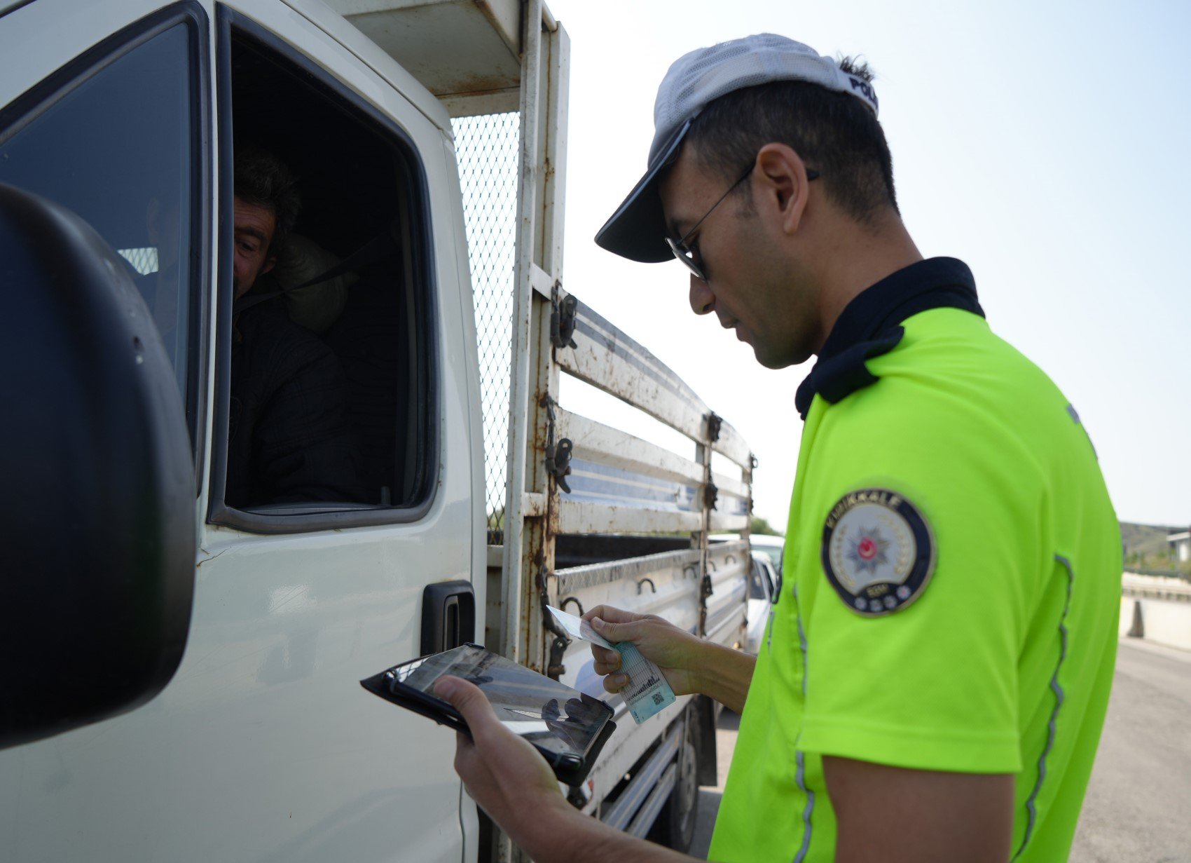 Kurban Bayramı öncesi trafik yoğunluğu! Radar ve drone destekli denetim