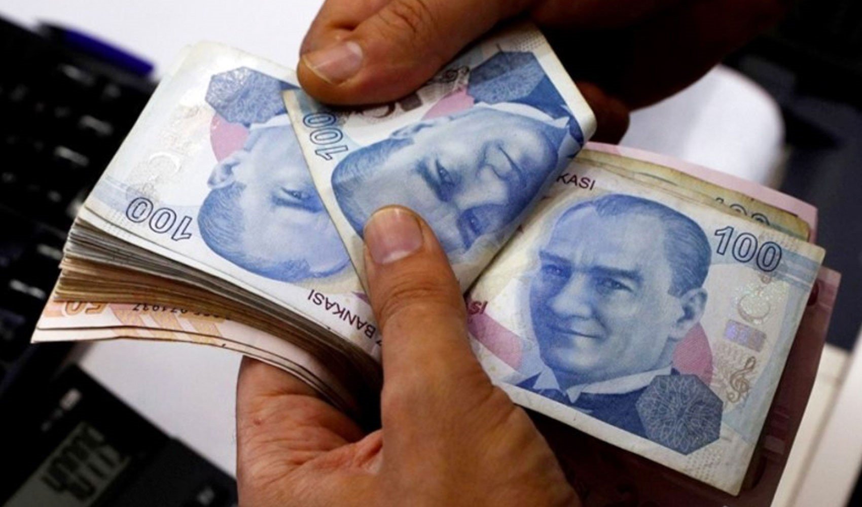 Asgari ücretin 3 bin 337 TL'si 5 ayda uçtu gitti, alım gücü 18 bin 766 TL'ye düştü