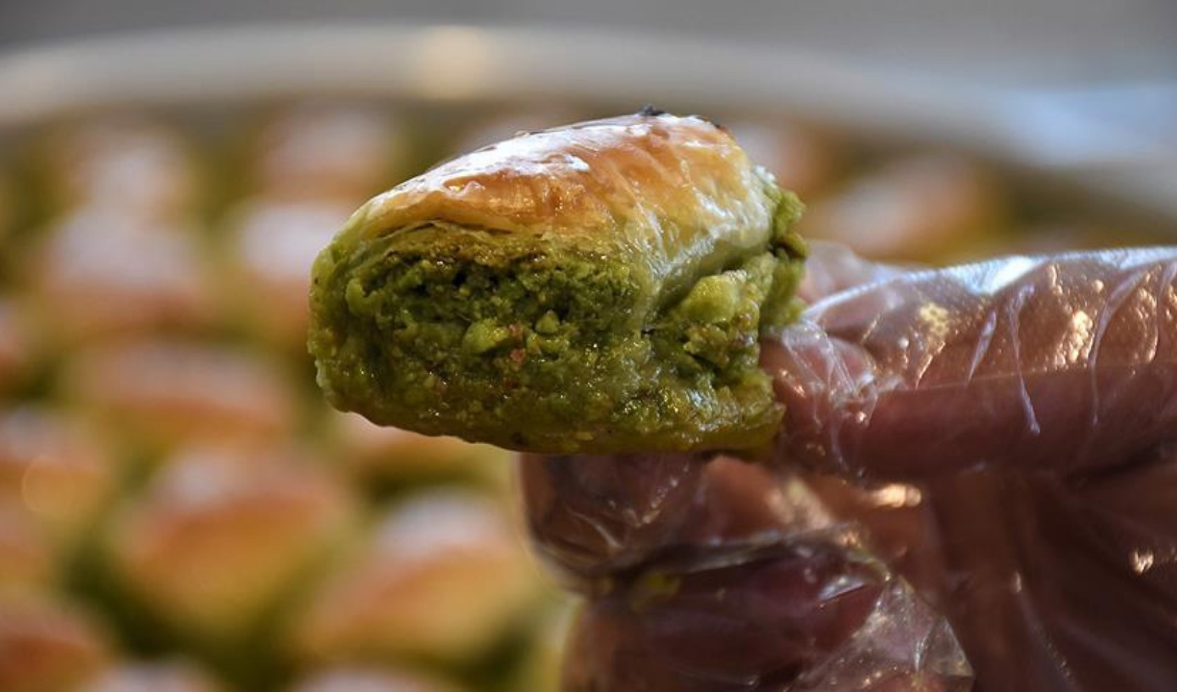 Bayram sofralarının tatlı telaşı! Baklava fiyatlarında son durum ne? Bayram sofralarının tatlı telaşı! Baklava fiyatlarında son durum ne?
