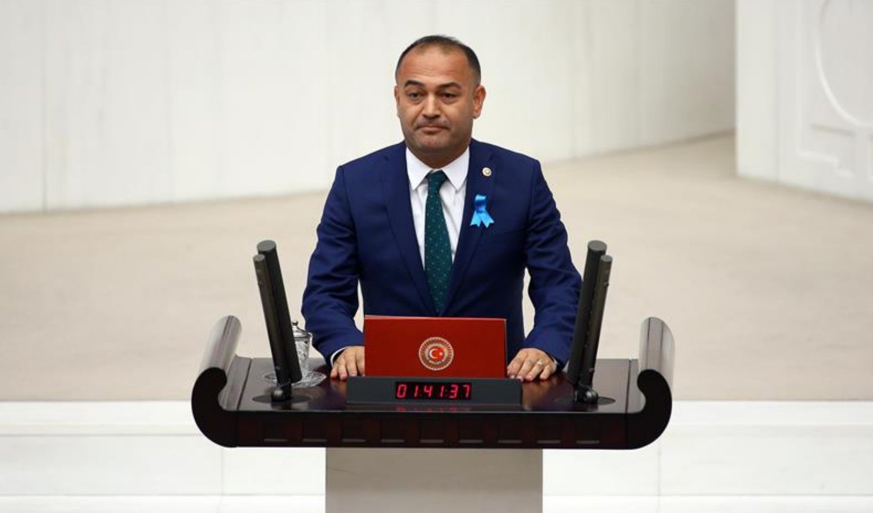 Özgür Karabat'tan seçim soruşturmasına sert tepki Özgür Karabat'tan seçim soruşturmasına sert tepki