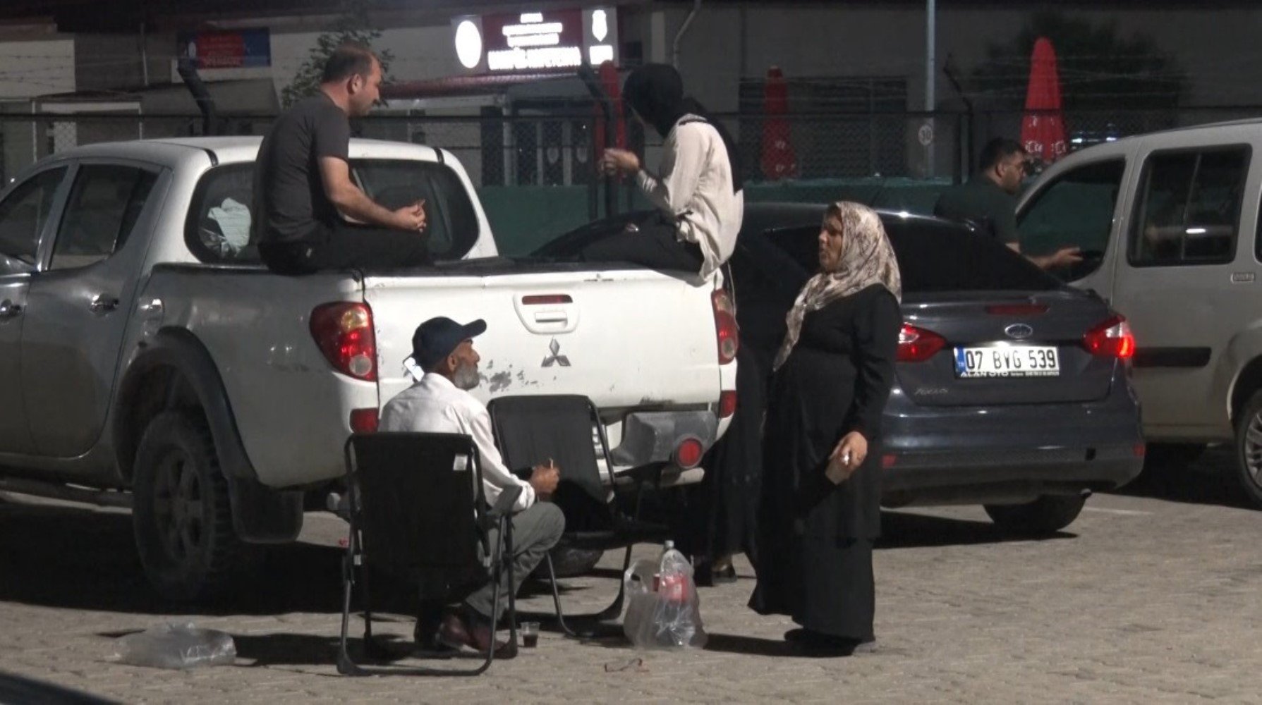 20 bin mahkum tahliye ediliyor! Cezaevi önünde tahliye sevinci