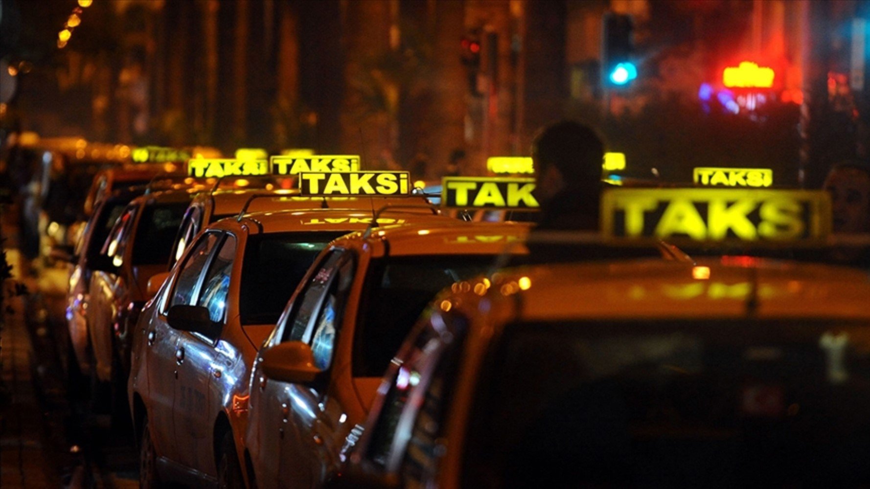 İBB’den yeni taksi hizmeti! 'Uygulama bazlı taksi' başlıyor