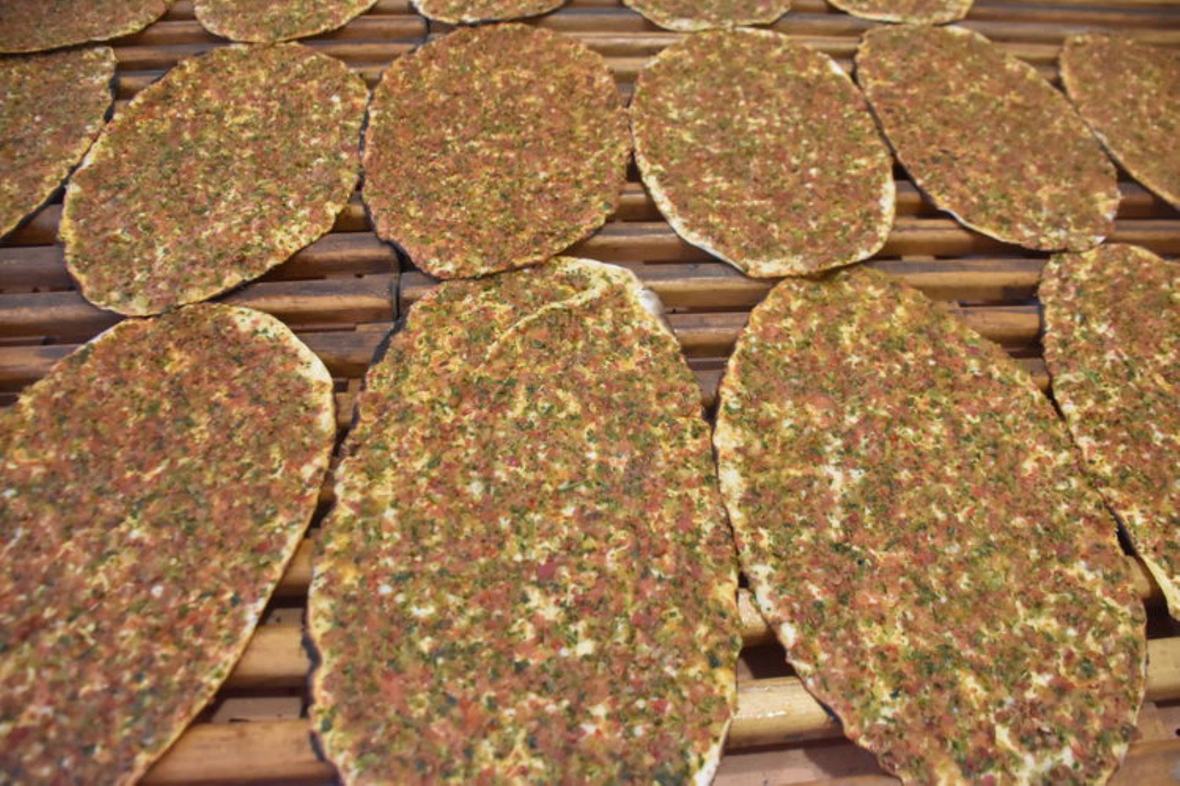 Lahmacun ve börekte tek tırnaklı et şoku!