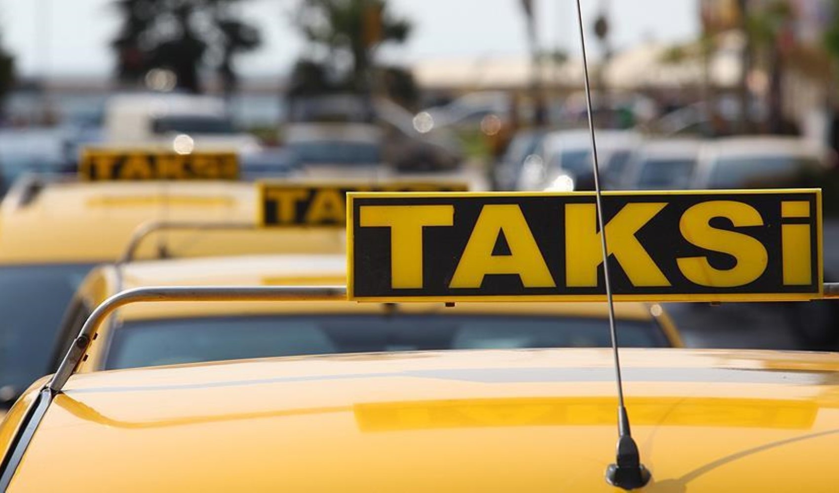 İBB’den yeni taksi hizmeti! 'Uygulama bazlı taksi' başlıyor