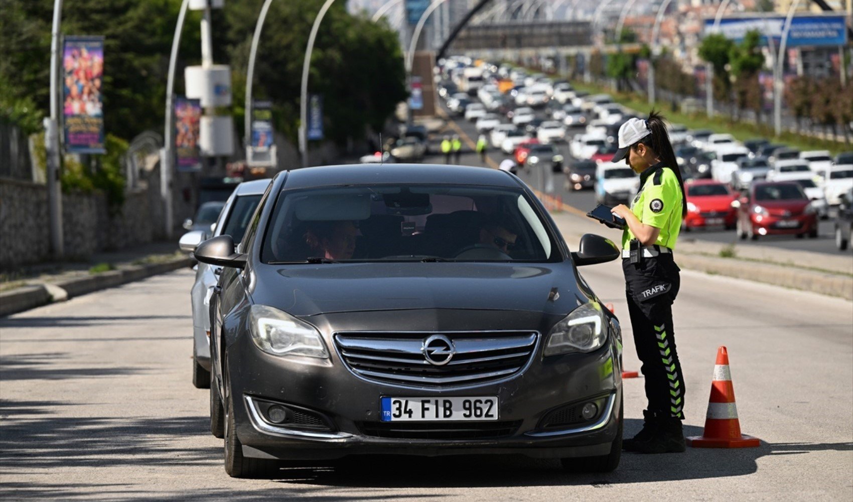 Ankara trafiğinde bayram tedbirleri: Güvenli sürüş için yoğun denetim