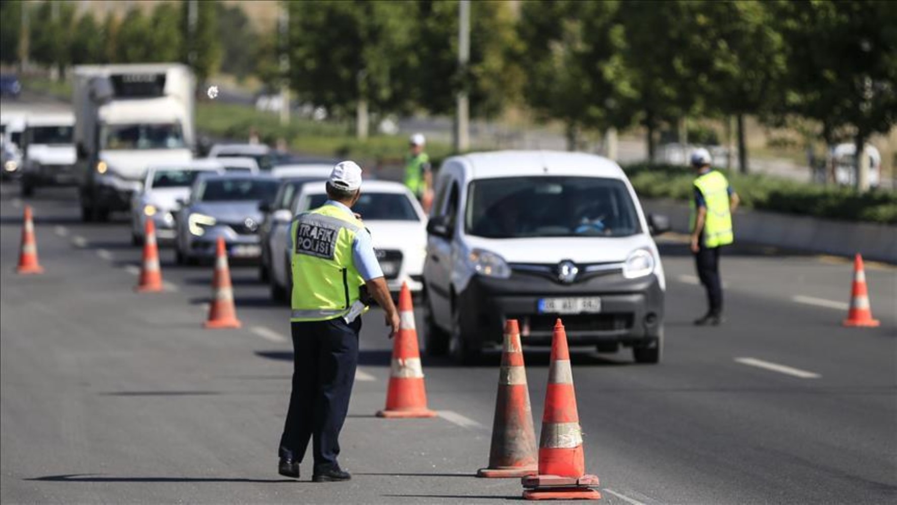 AKP MYK’da radar ve trafik cezaları masada: Yeniden değerlendirilecek