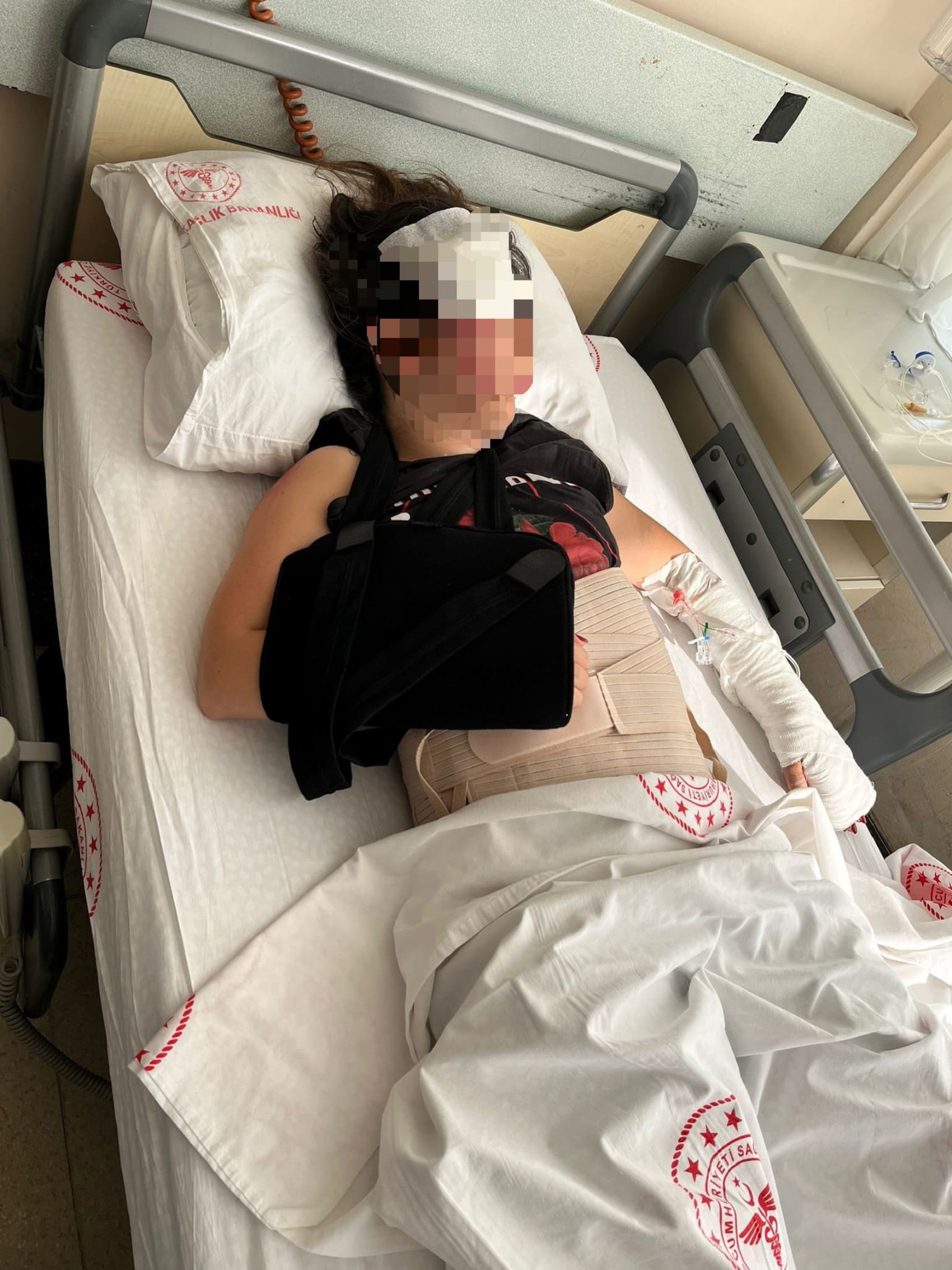 Komşu tartışması: Doktorun iteklediği kadın düşerek ağır yaralandı